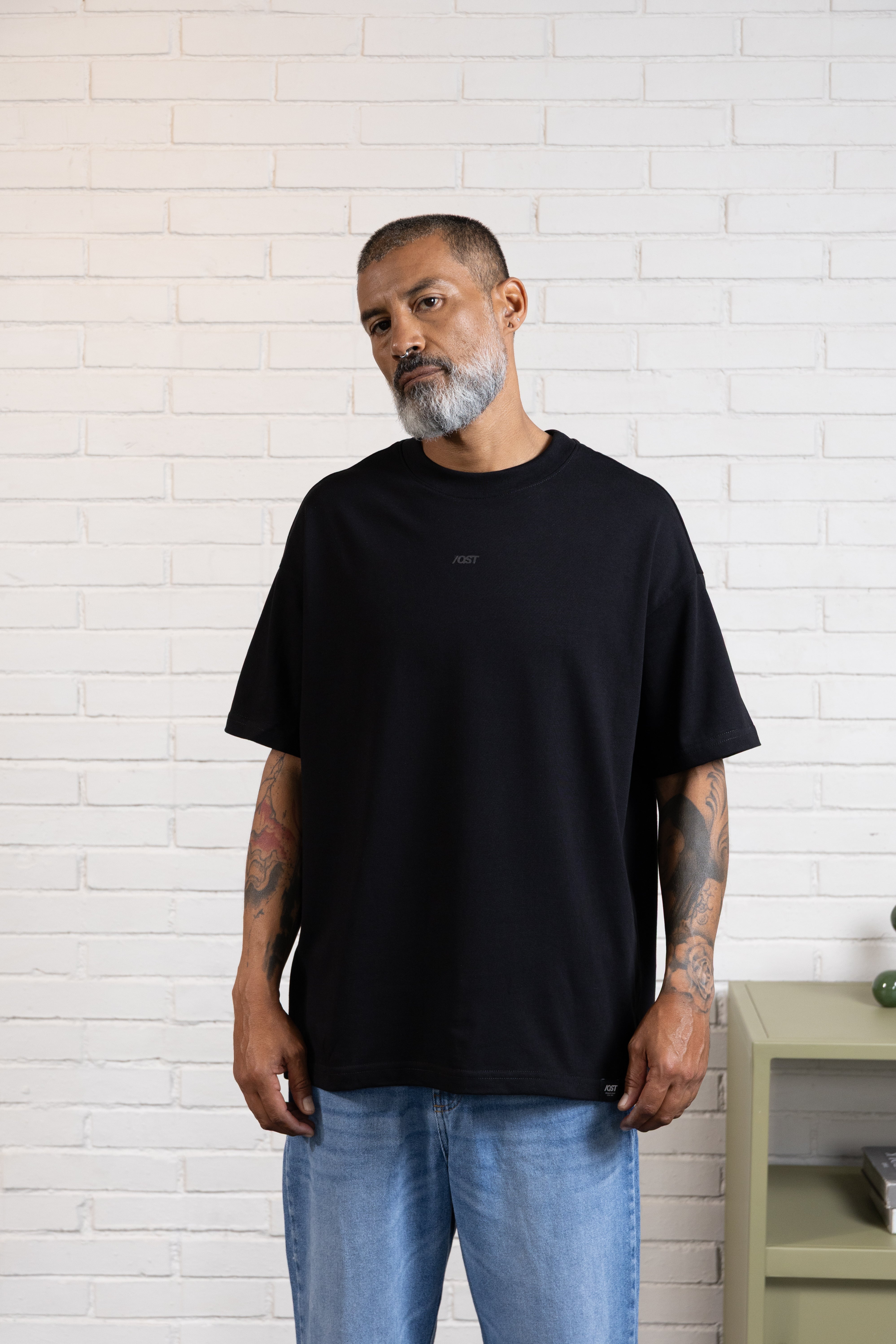 CAMISETA MANGA CORTA COLOR NEGRO