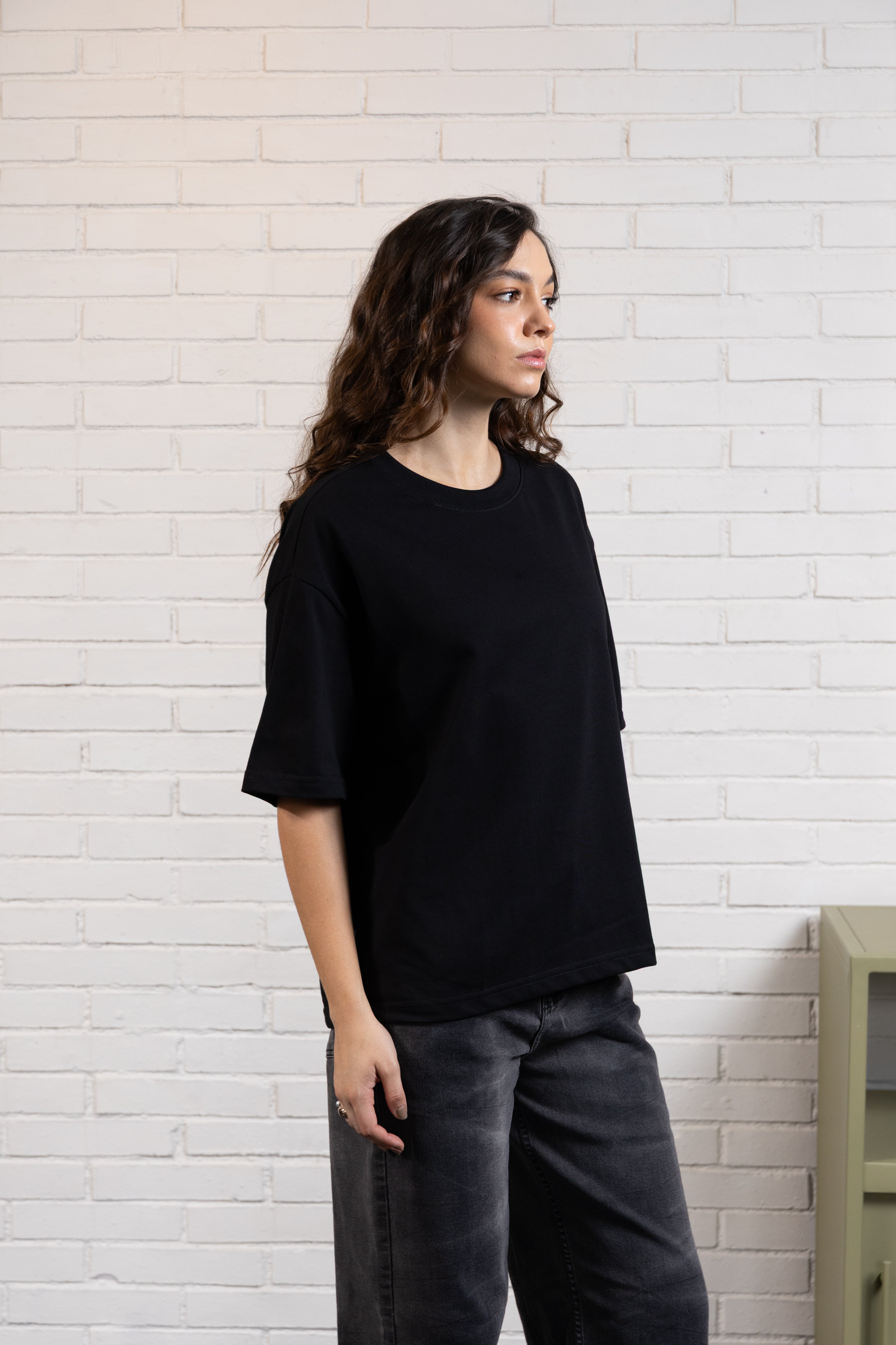 CAMISETA MANGA CORTA COLOR NEGRO