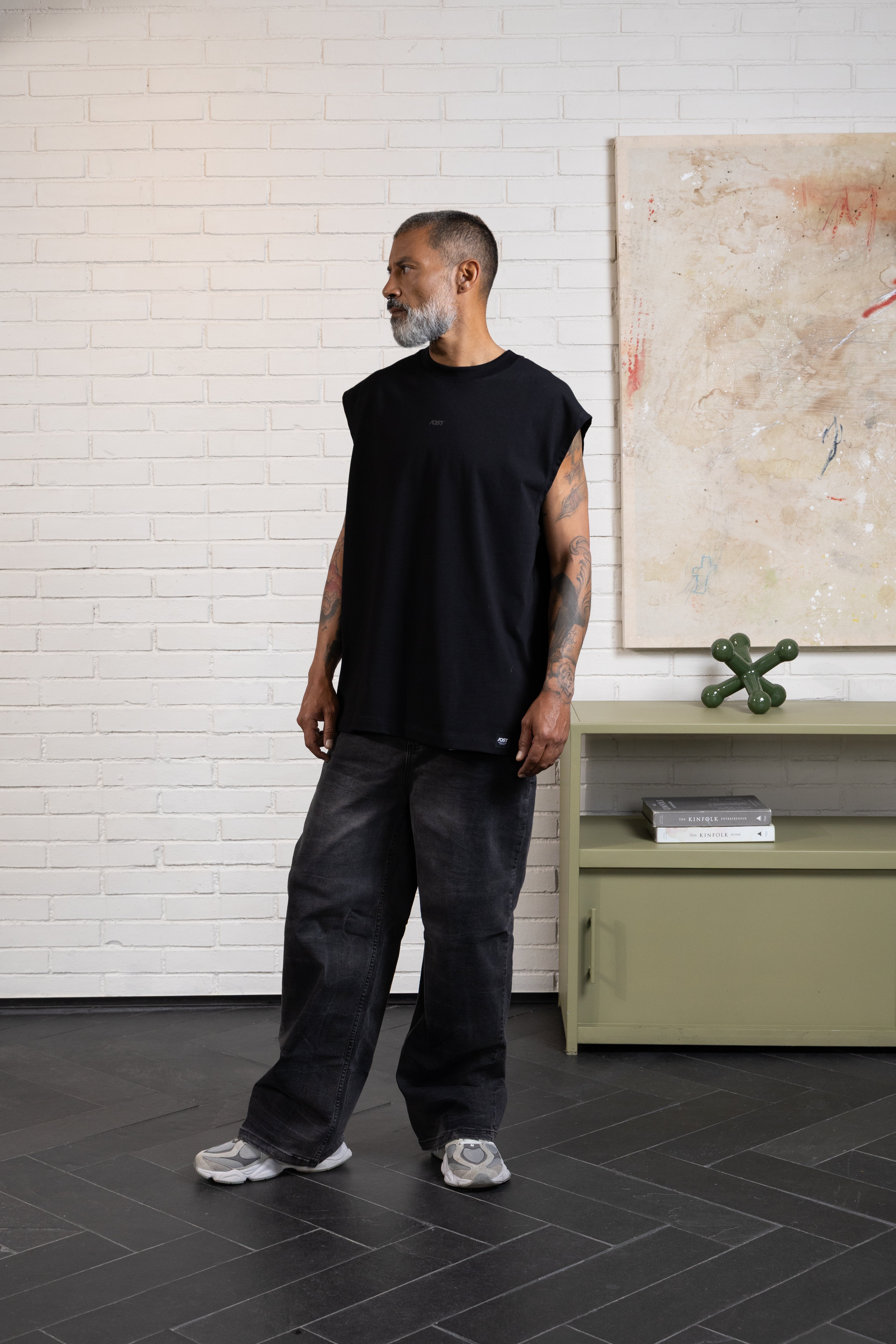 CAMISETA MANGA CORTA COLOR NEGRO