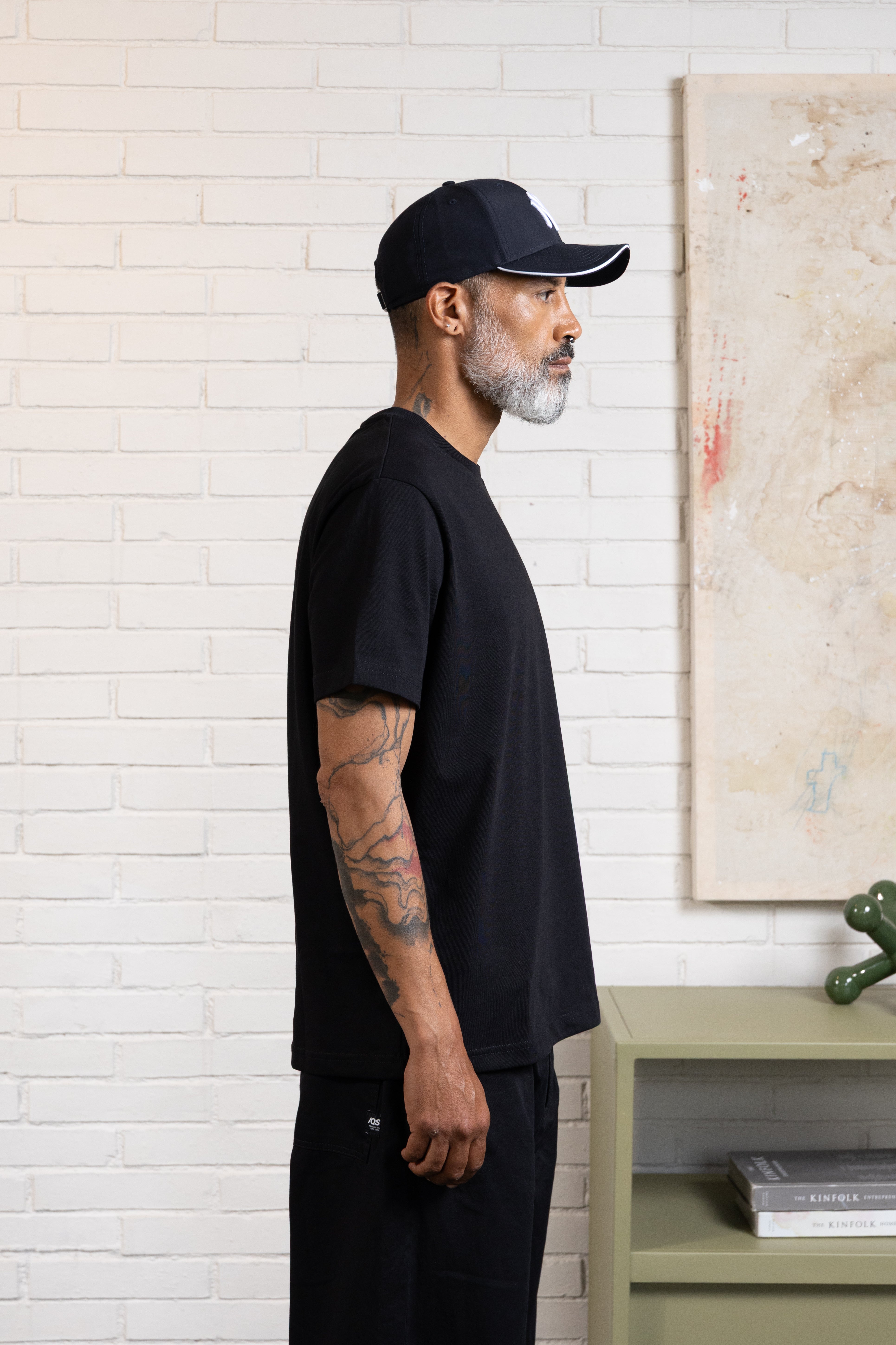 CAMISETA MANGA CORTA COLOR NEGRO