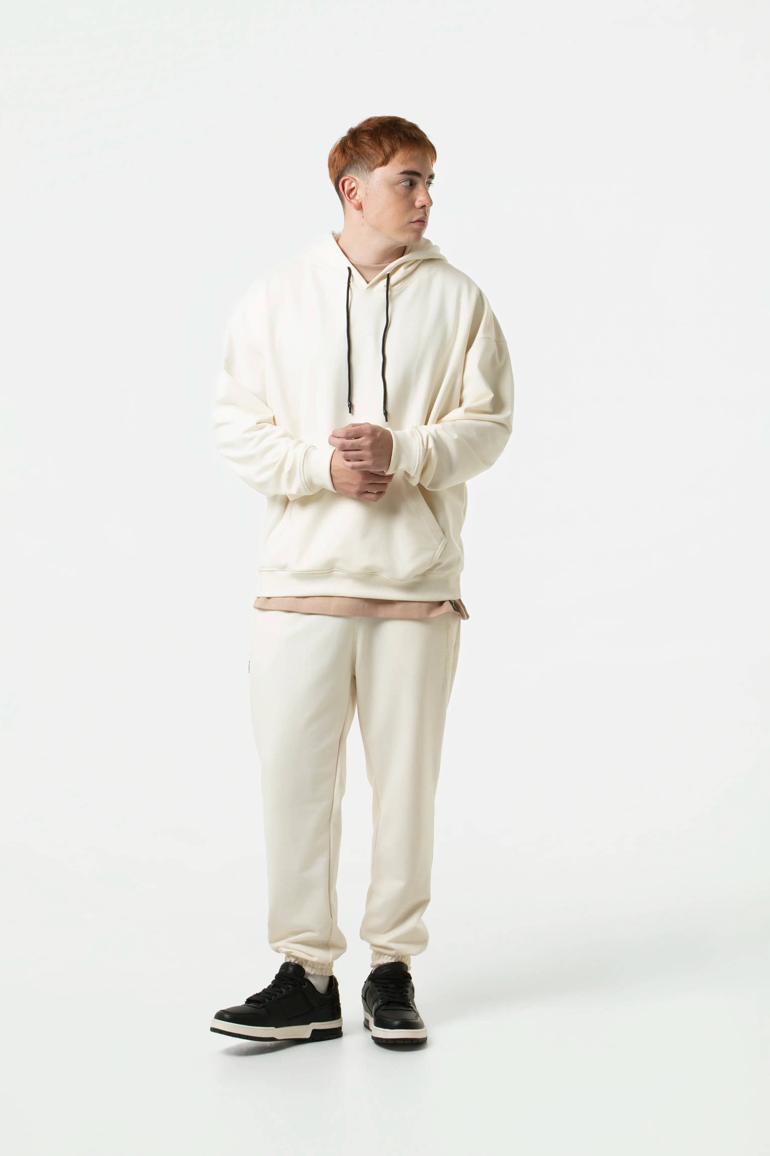 BUZO CERRADO COLOR IVORY