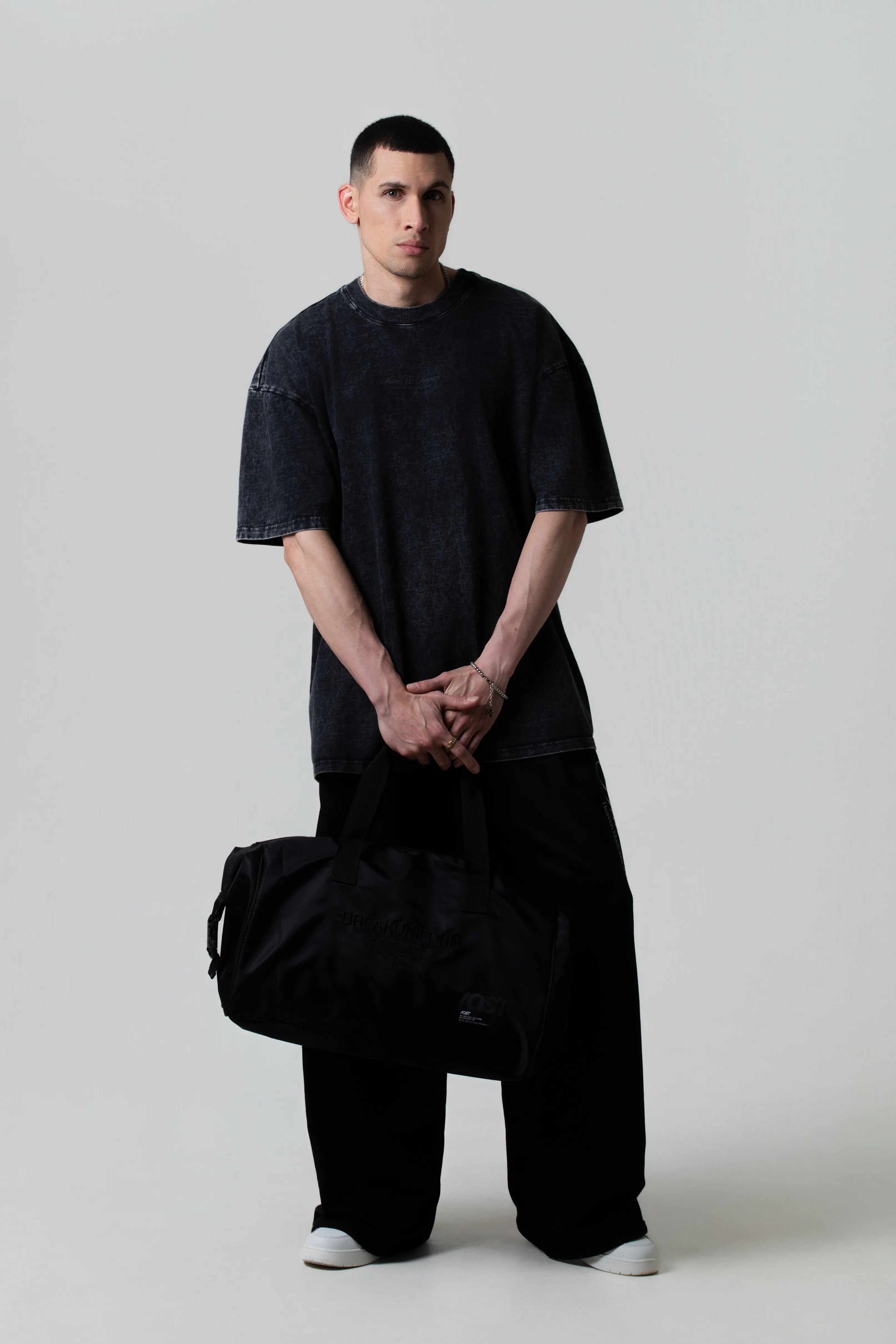 MALETIN TIPO DEPORTIVO COLOR NEGRO