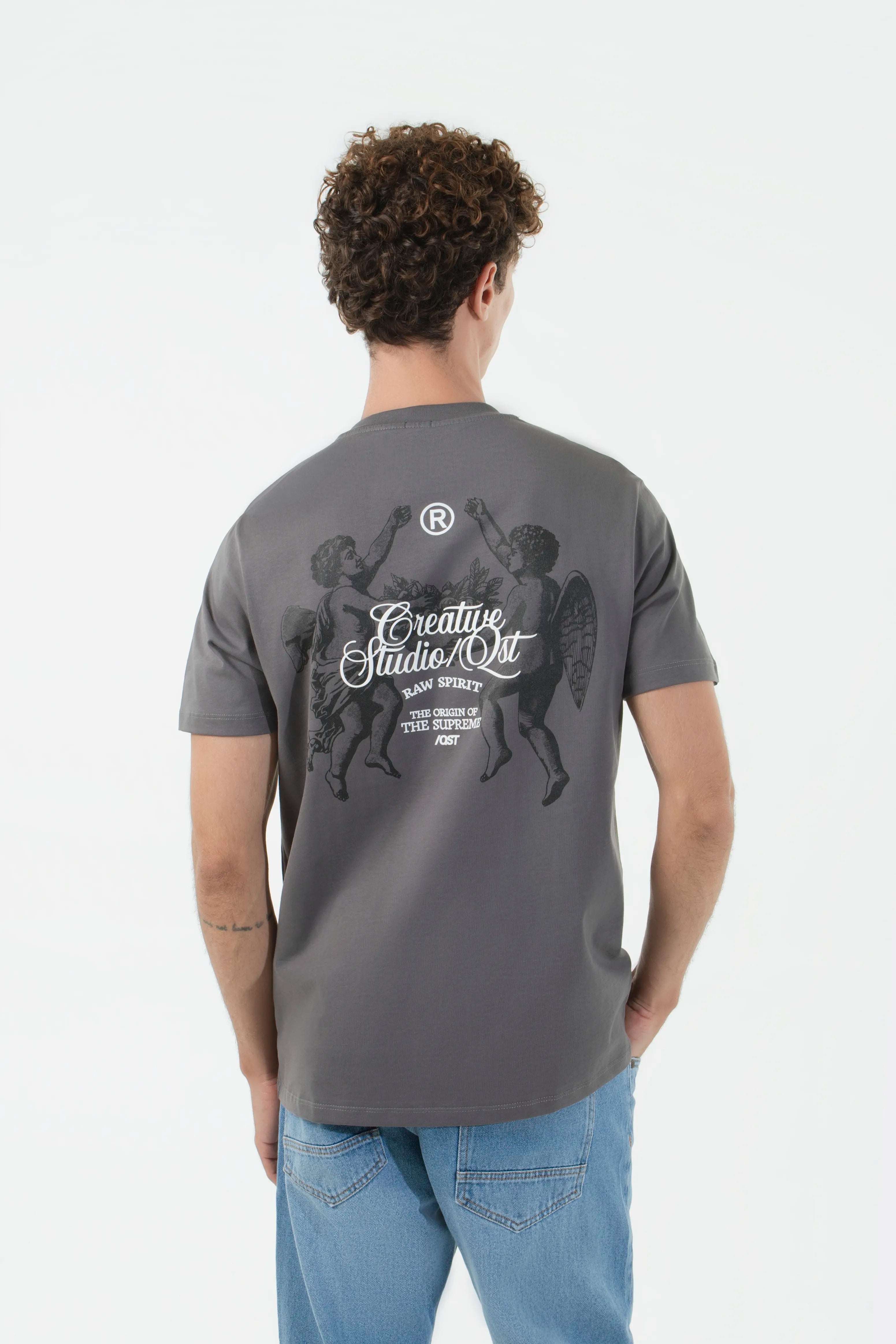 CAMISETA ESPECIAL ESTAMPADO LOCALIZADO COLOR NEGRO-GRIS