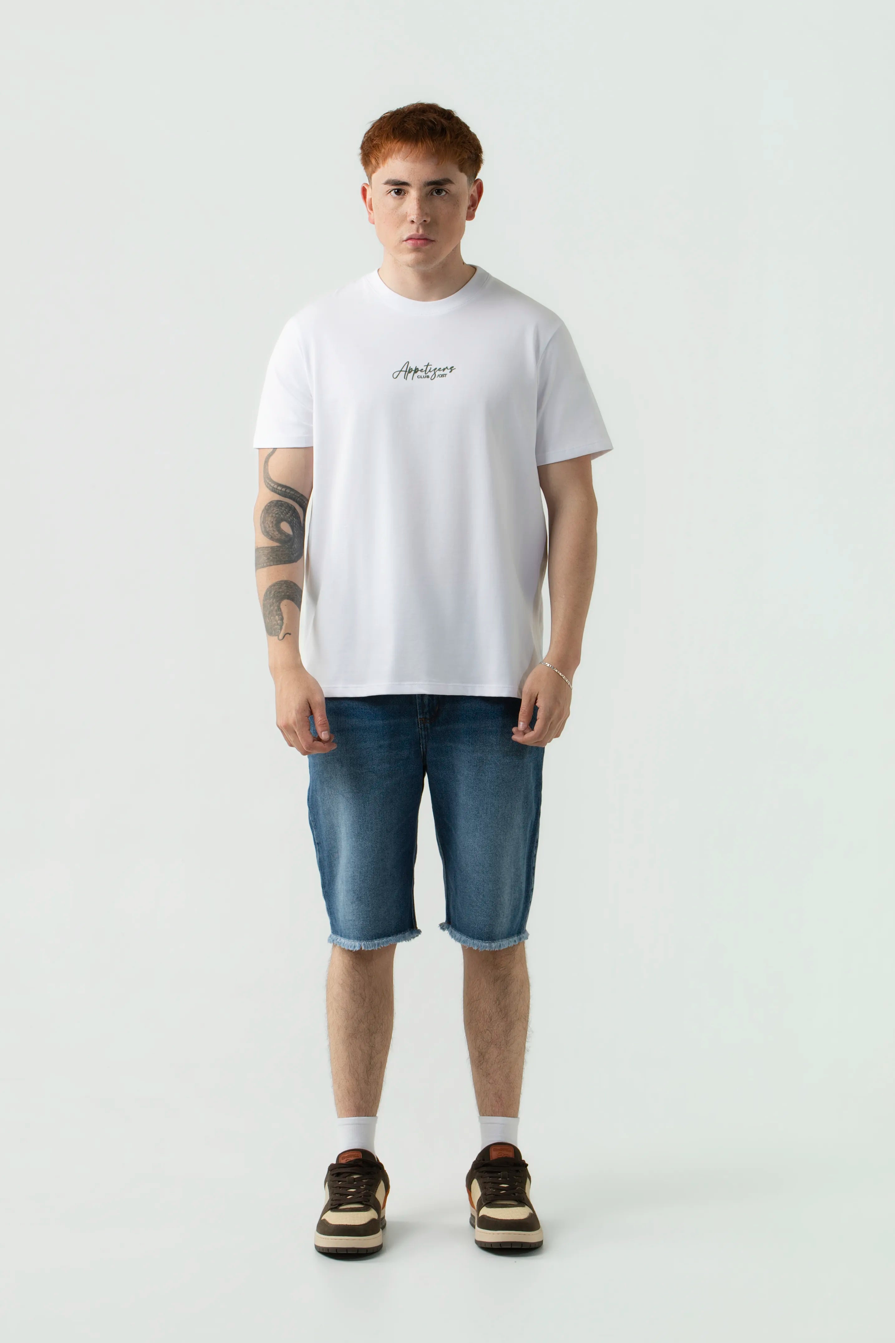CAMISETA ESPECIAL ESTAMPADO LOCALIZADO COLOR BLANCO BLANCO