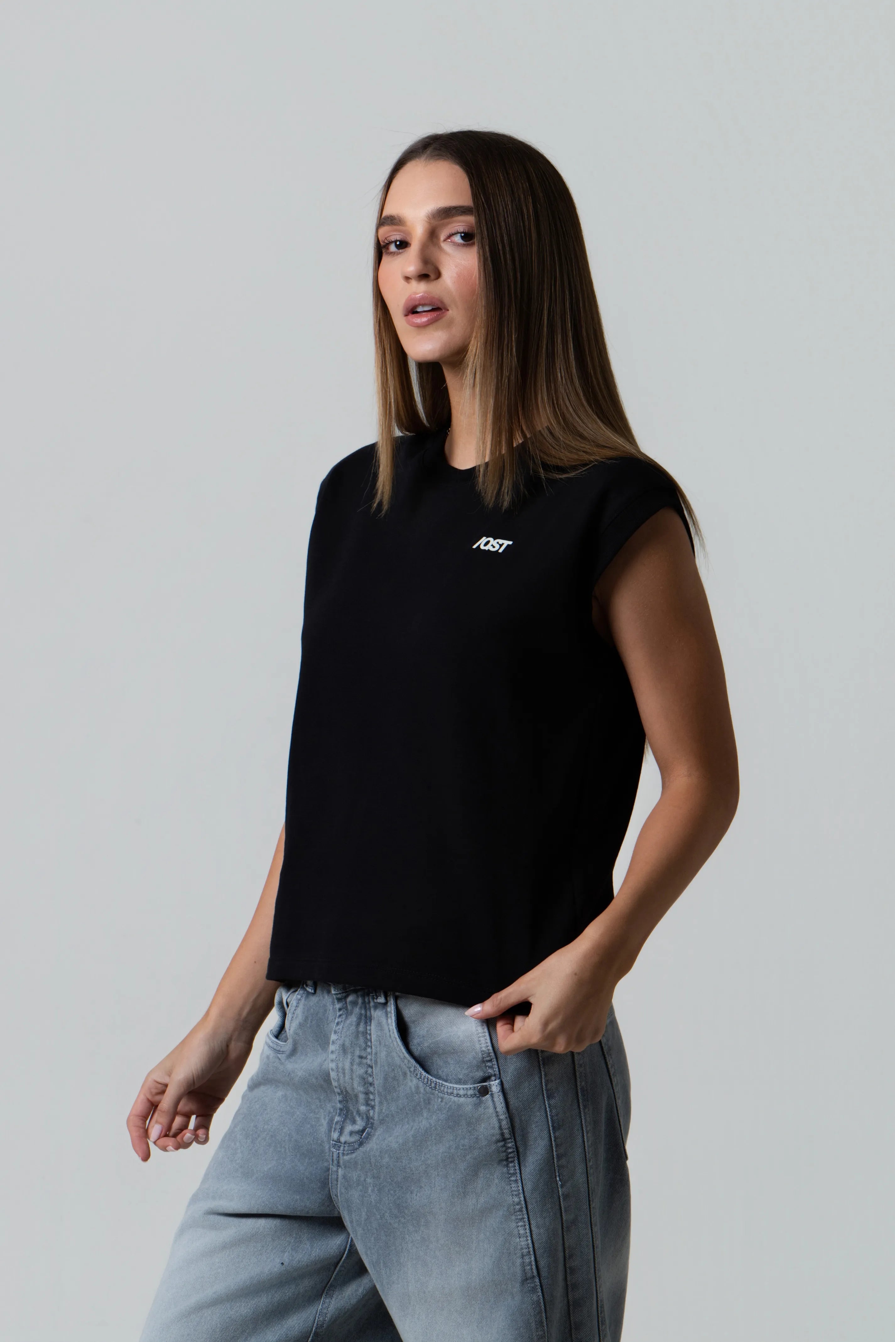 CAMISETA MANGA CORTA COLOR NEGRO