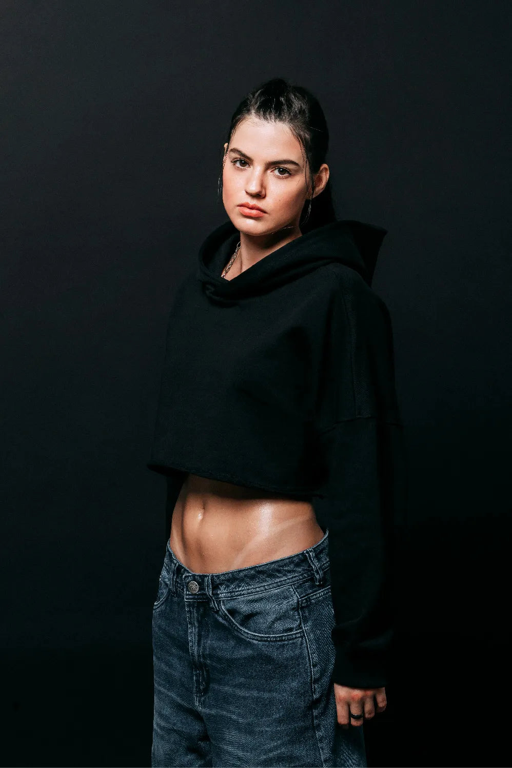 BUZO CERRADO COLOR NEGRO