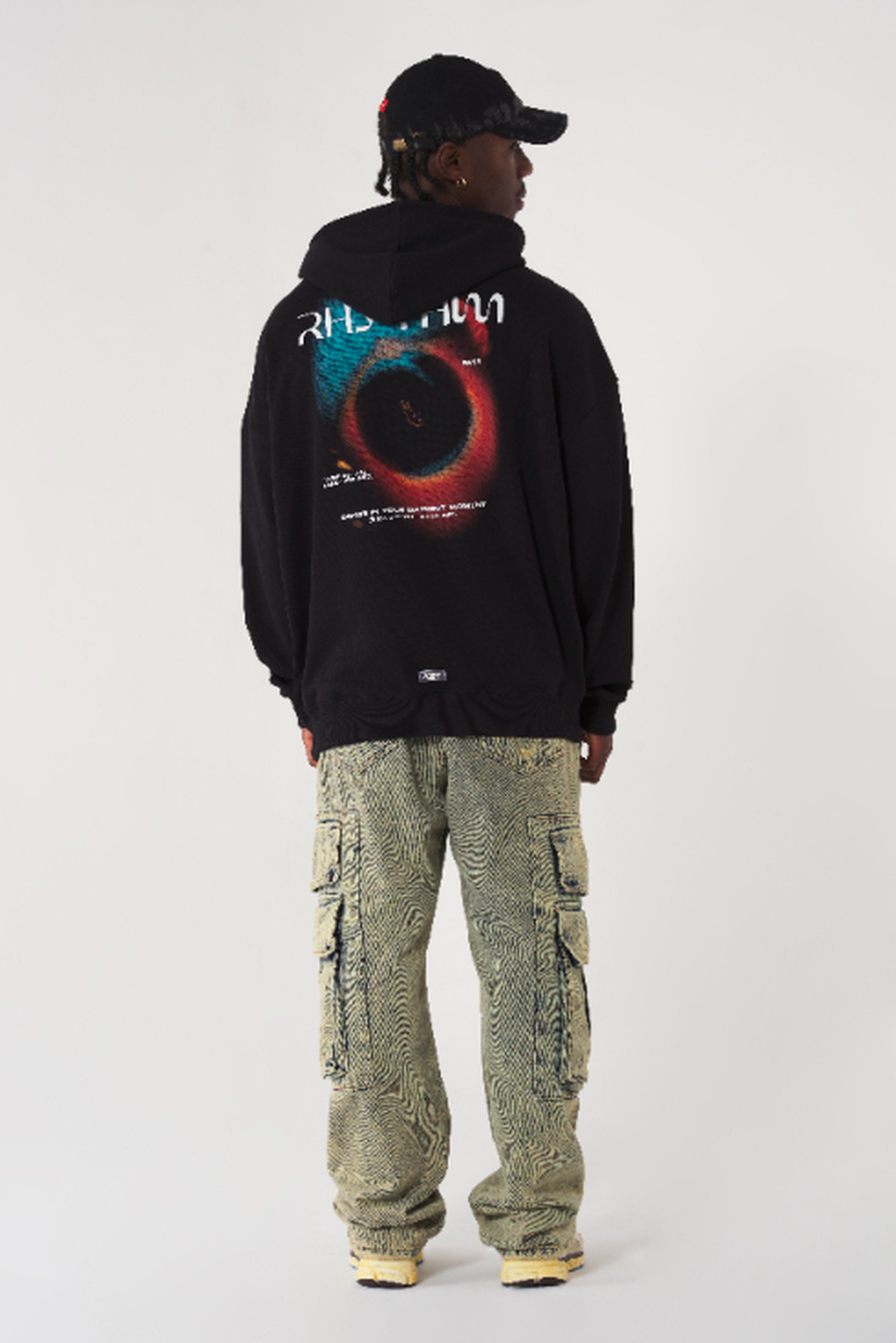 BUZO CERRADO COLOR NEGRO