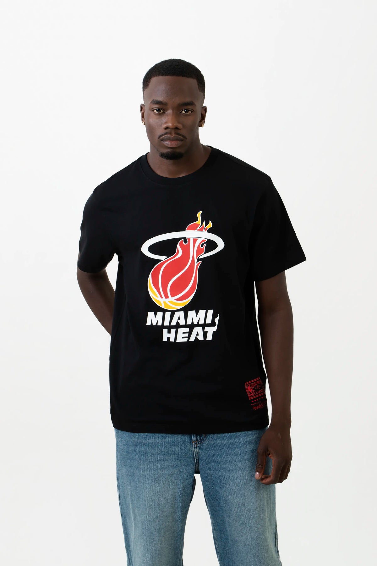 CAMISETA MANGA CORTA COLOR NEGRO