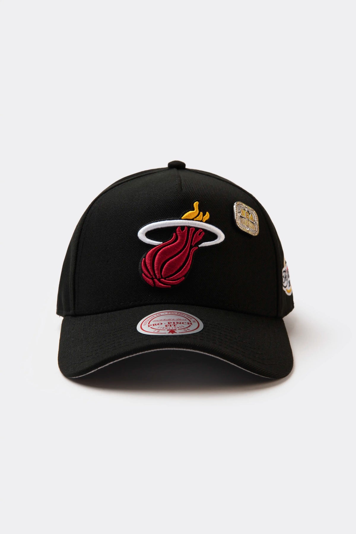 GORRA BEISBOLERA COLOR NEGRO