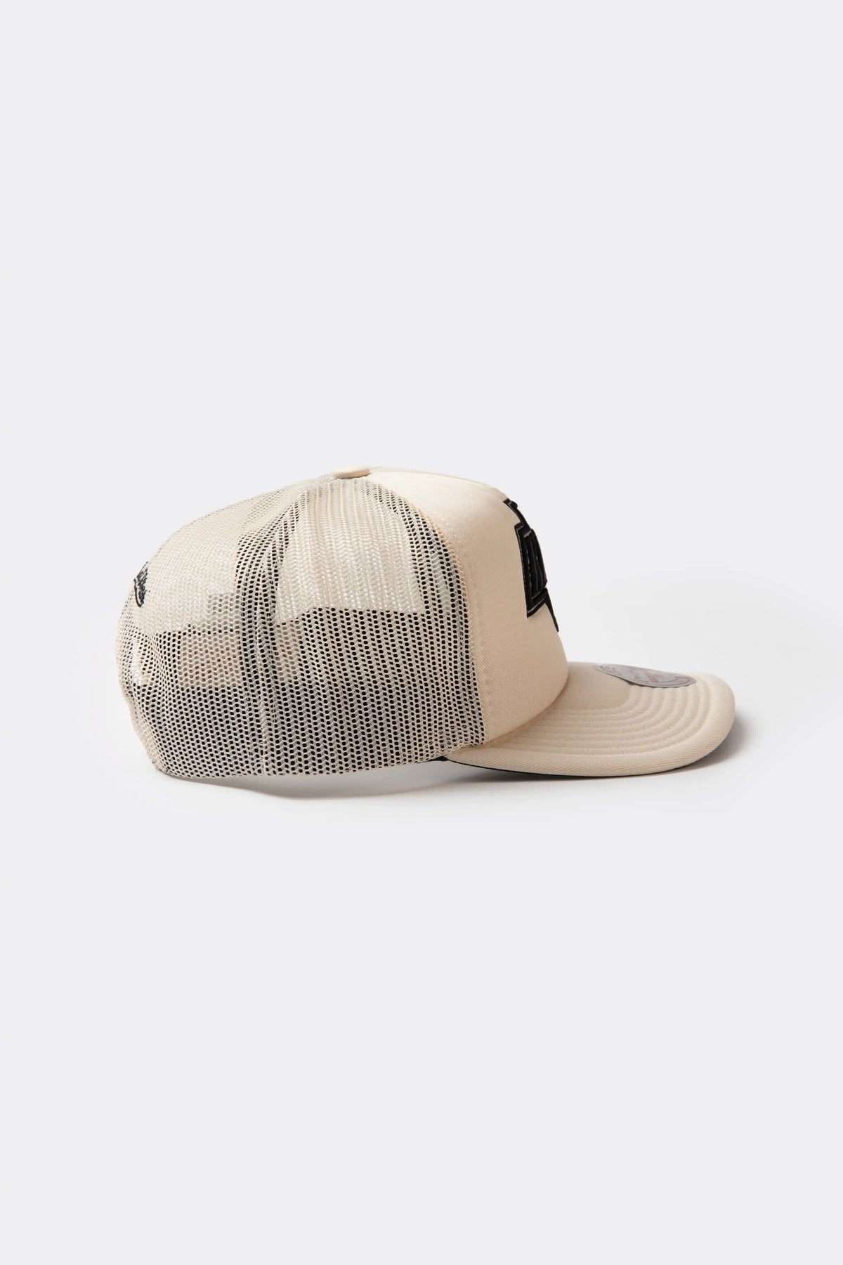 GORRA BEISBOLERA COLOR IVORY