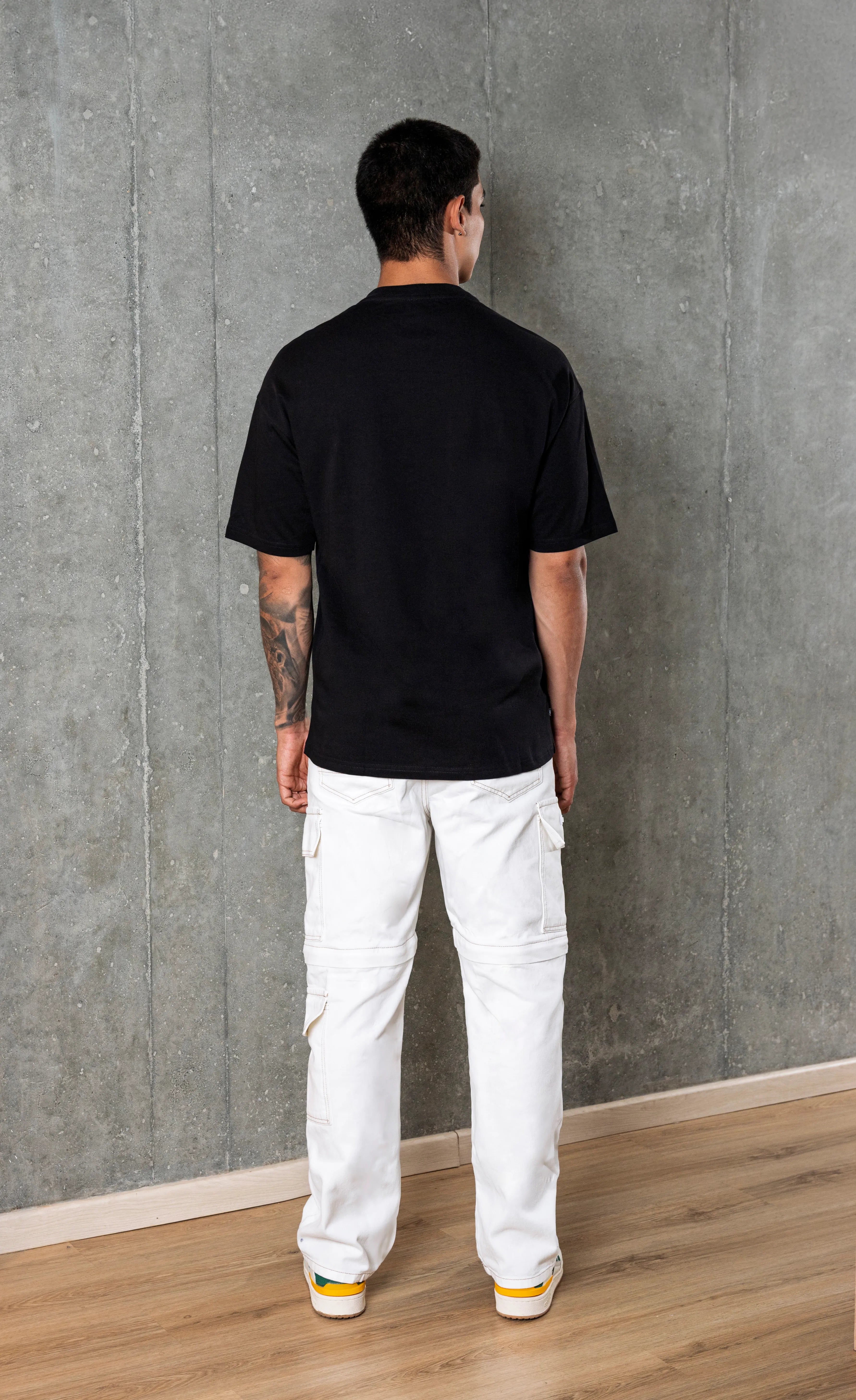 CAMISETA OVERSIZE NEGRO DESTINY