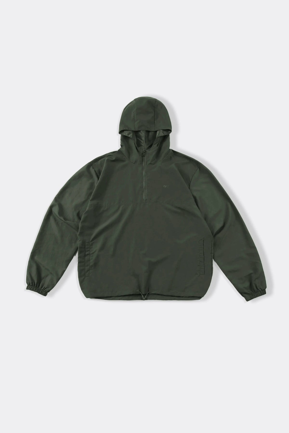 CHAQUETA ROMPEVIENTOS COLOR VERDE MILITAR