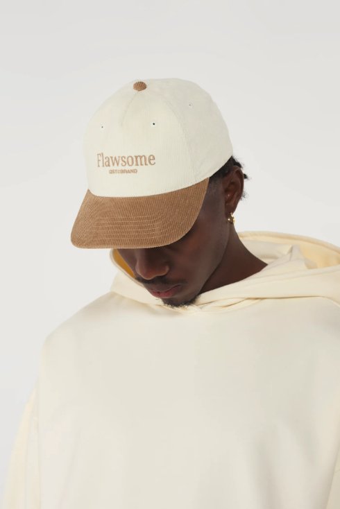 GORRA BEISBOLERA COLOR CRUDO