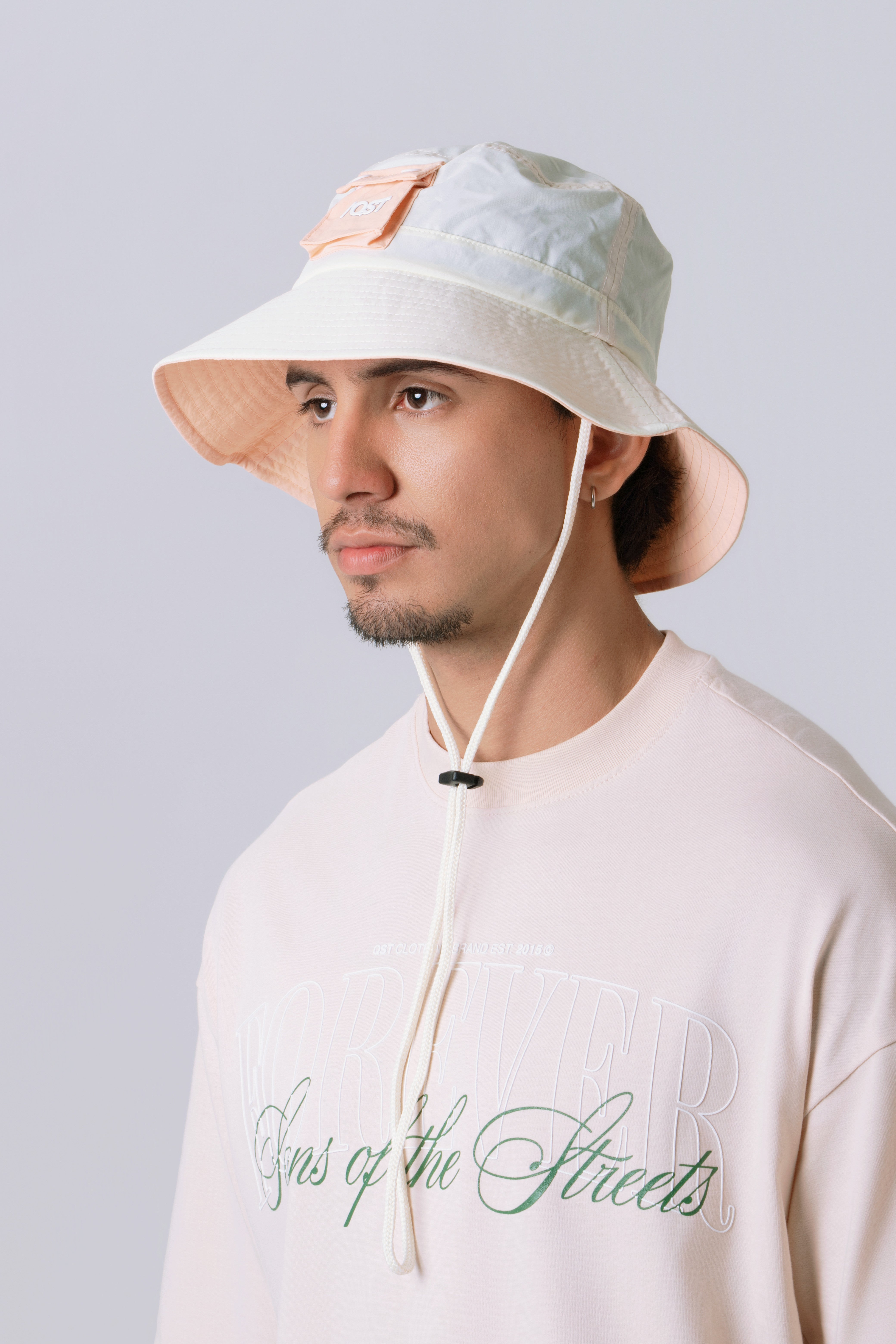 GORRA PLANA COLOR CRUDO