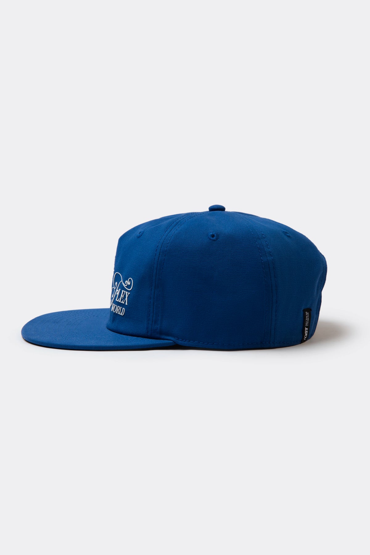 GORRA PLANA COLOR AZUL REY