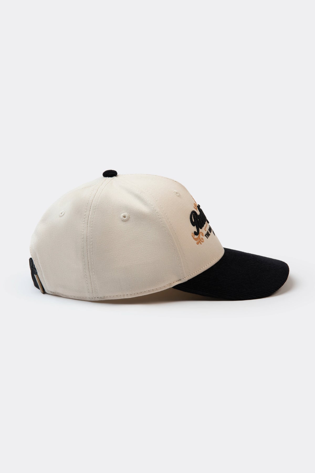 GORRA BEISBOLERA COLOR IVORY