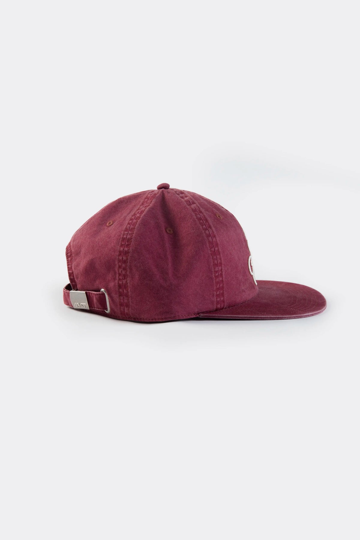 GORRA BEISBOLERA COLOR VINOTINTO
