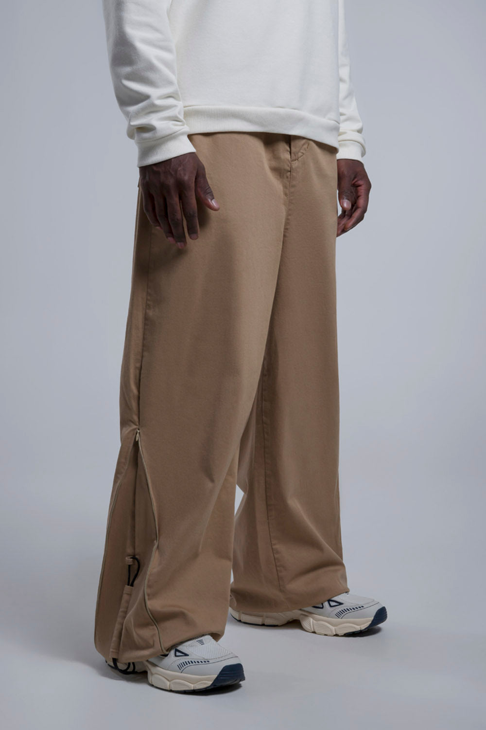PANTALON JOGG COLOR KAKI