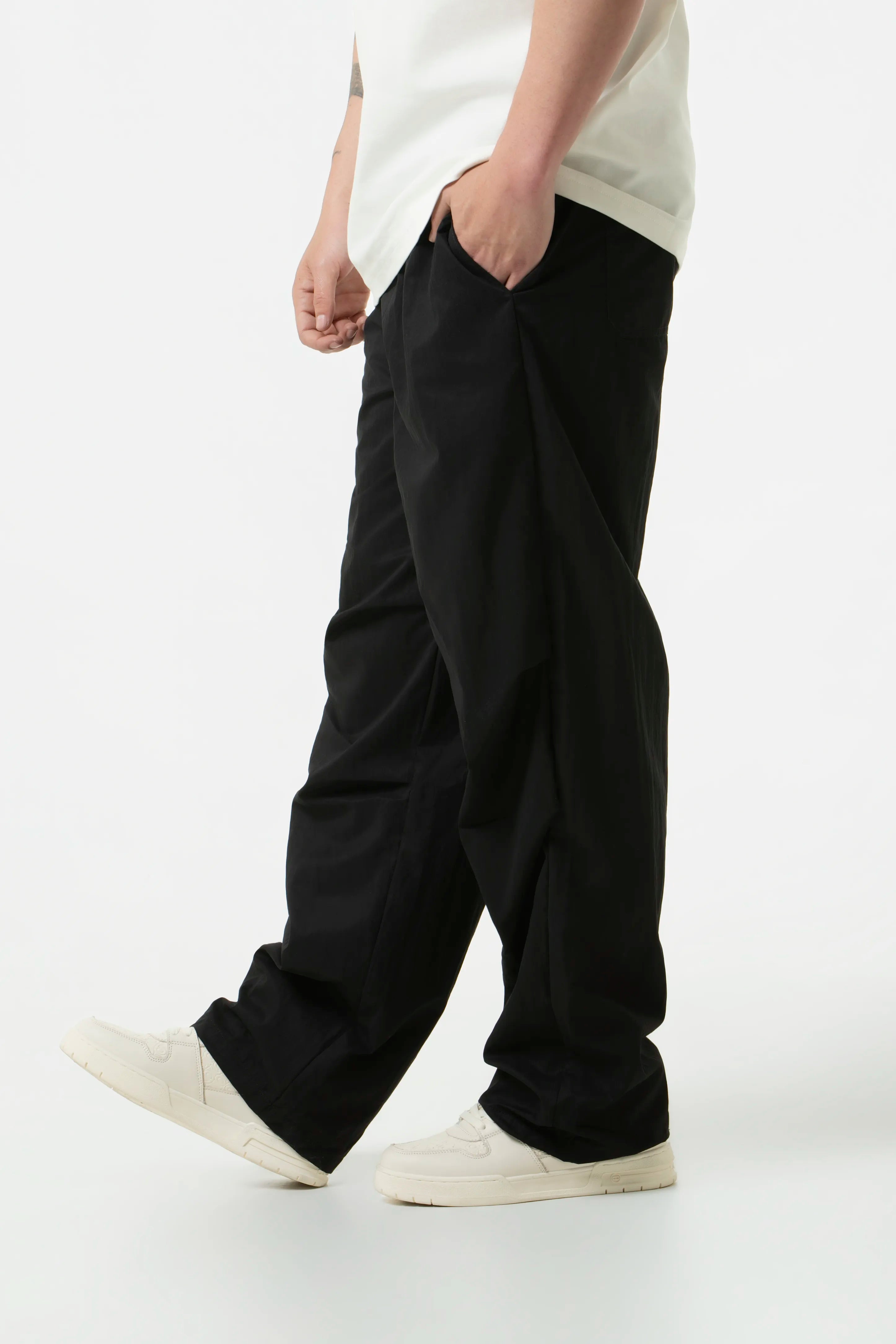 PANTALON JOGG COLOR NEGRO