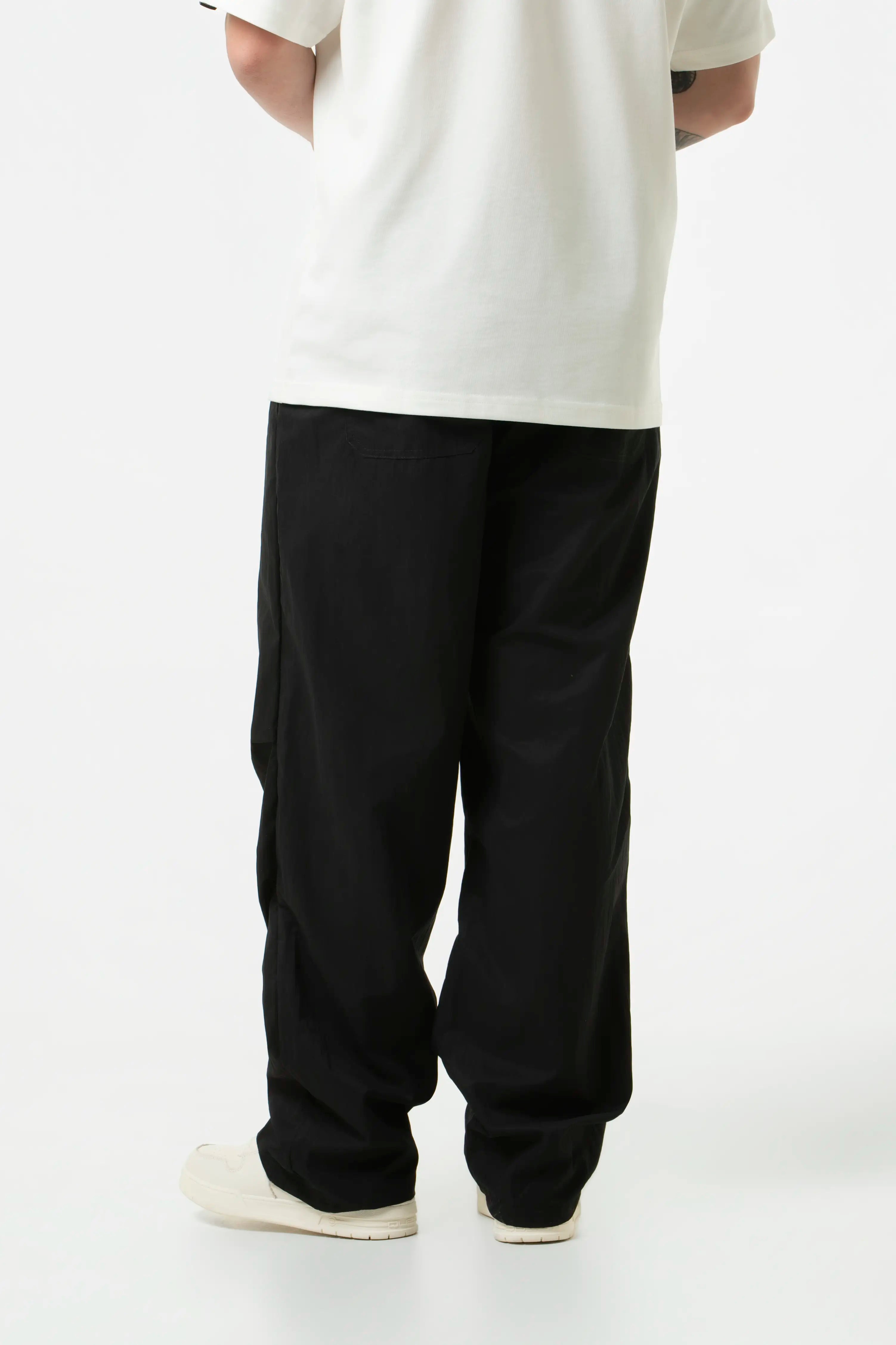 PANTALON JOGG COLOR NEGRO