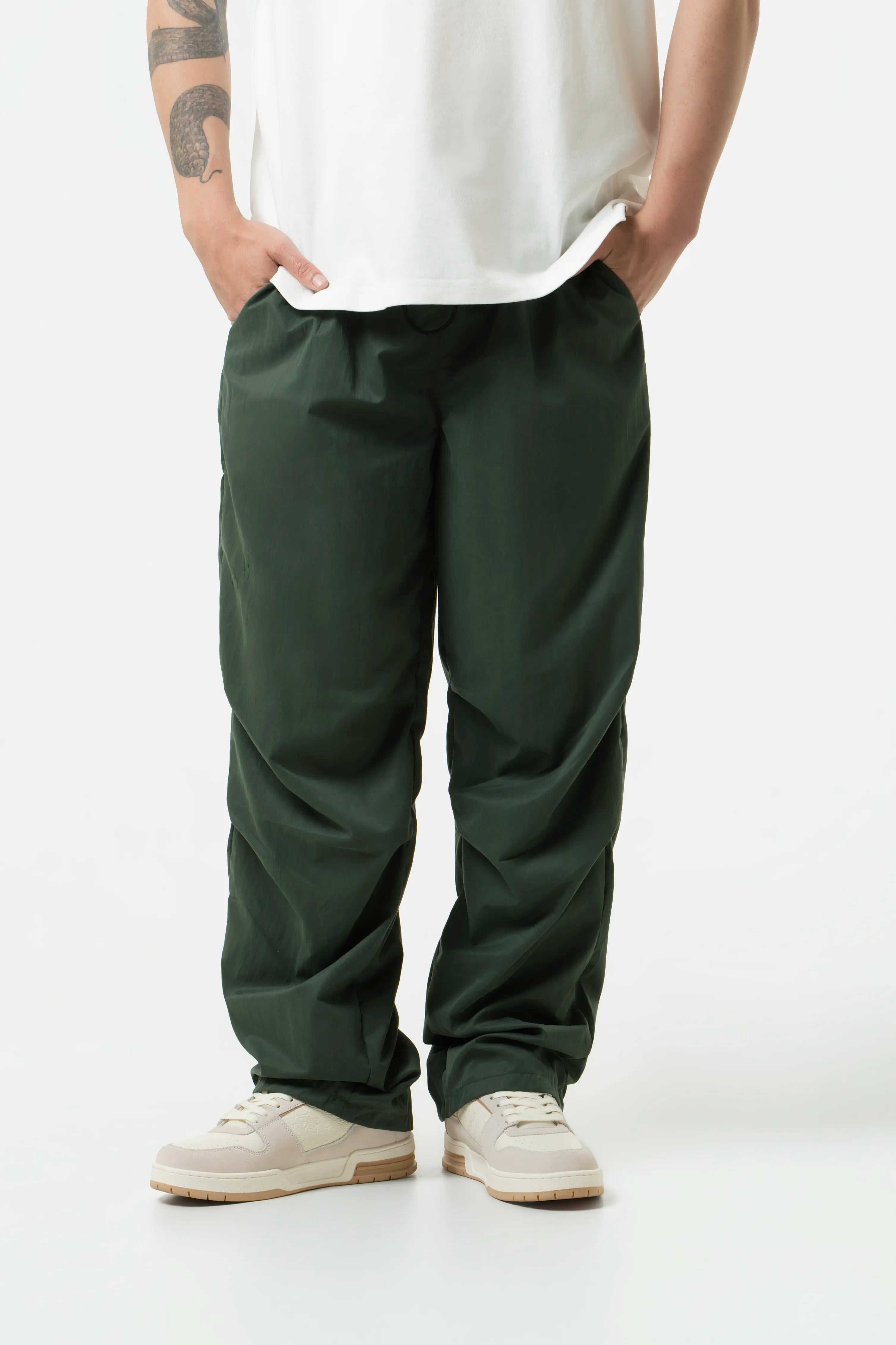 PANTALON JOGG COLOR VERDE MILITAR