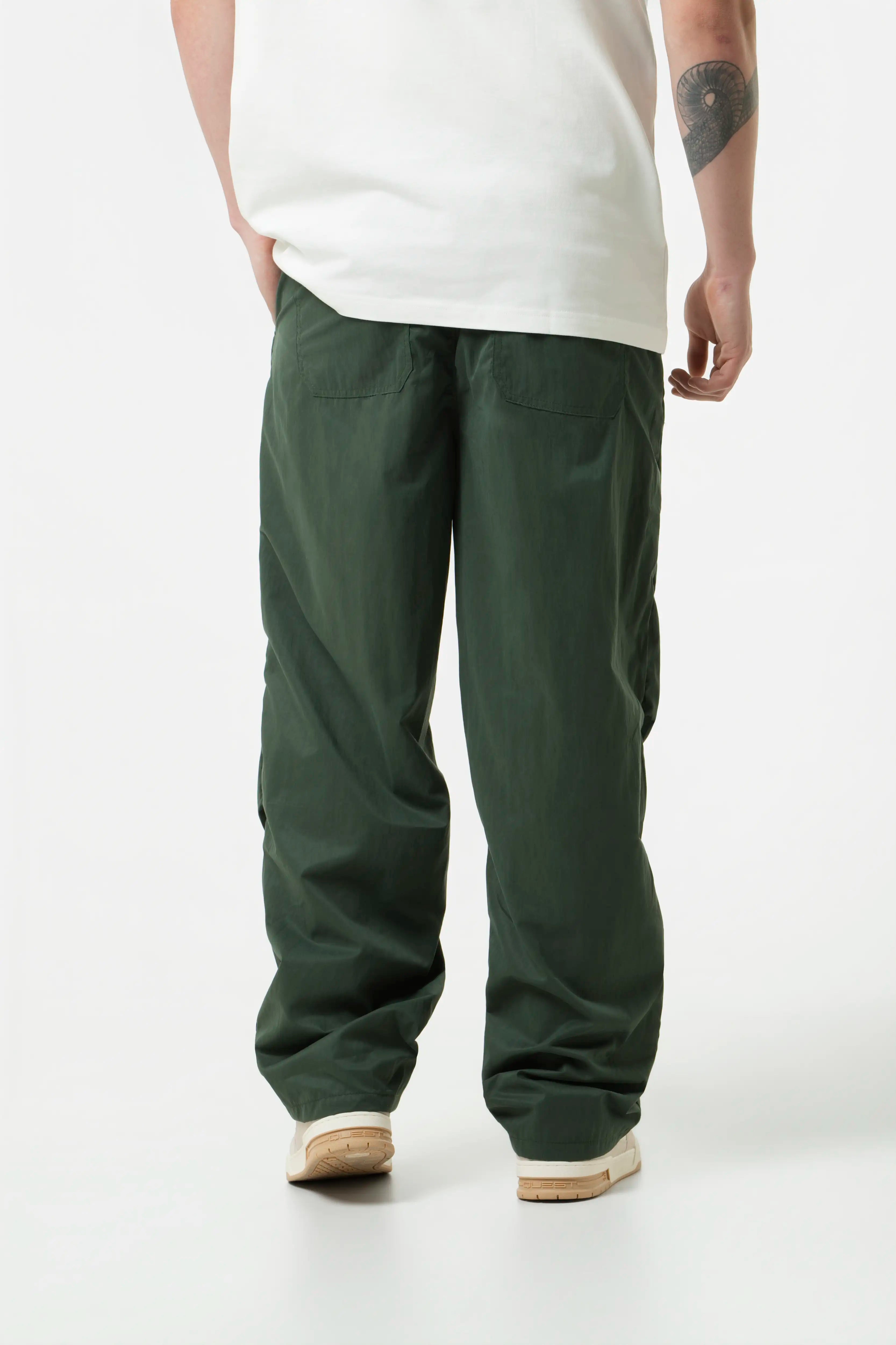 PANTALON JOGG COLOR VERDE MILITAR