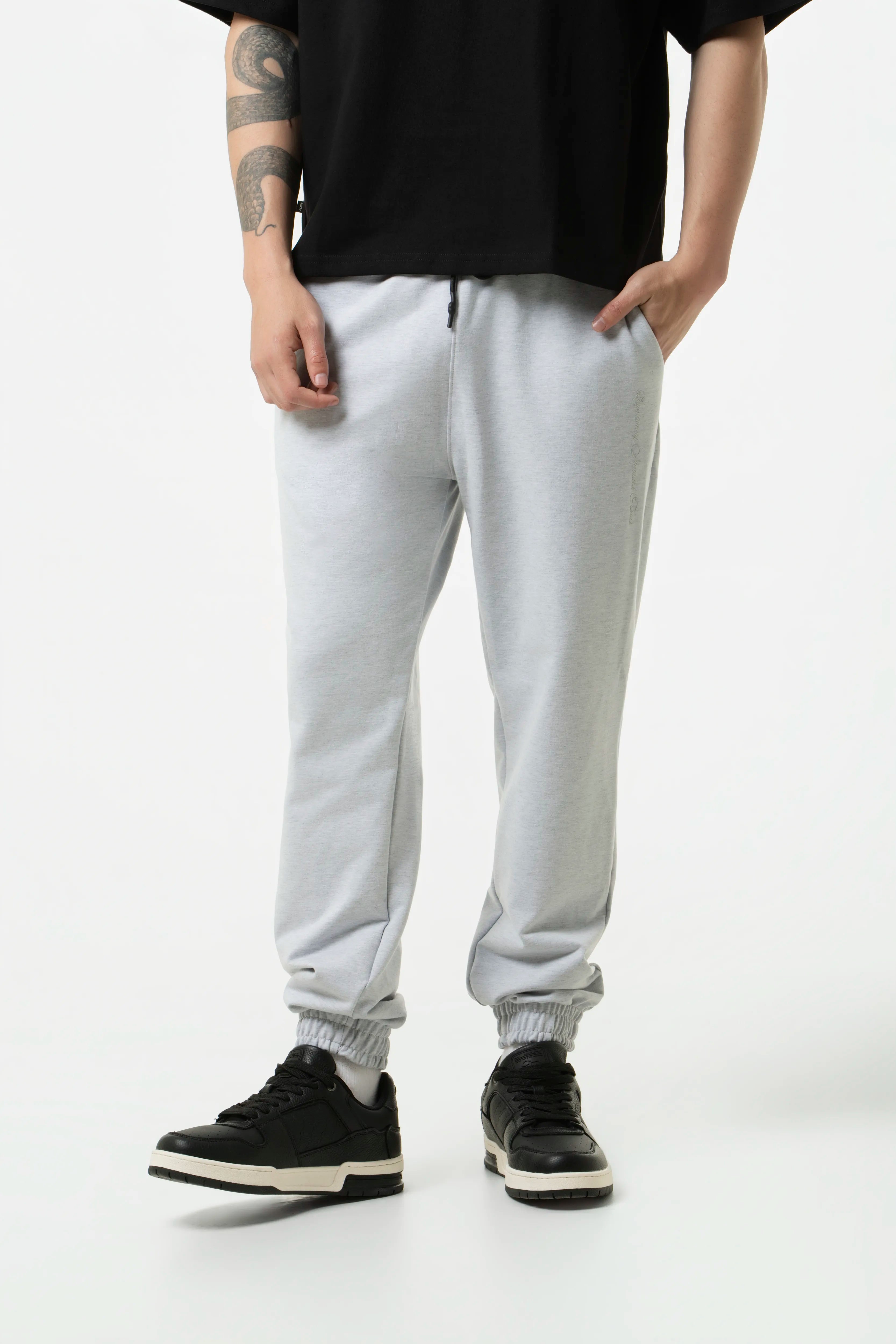 PANTALON JOGG COLOR GRIS JASPE CLARO