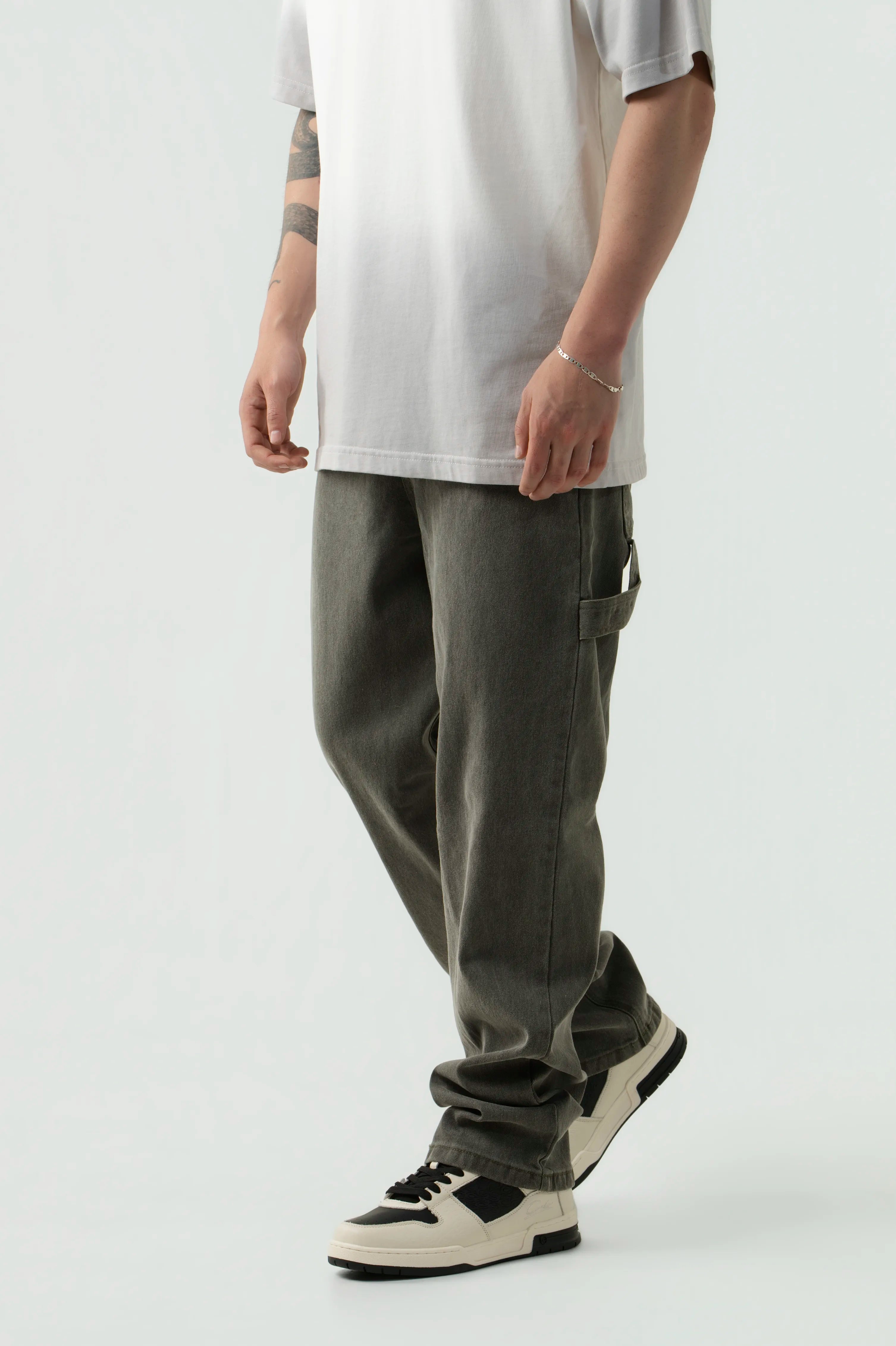PANTALON CARGO COLOR VERDE MILITAR