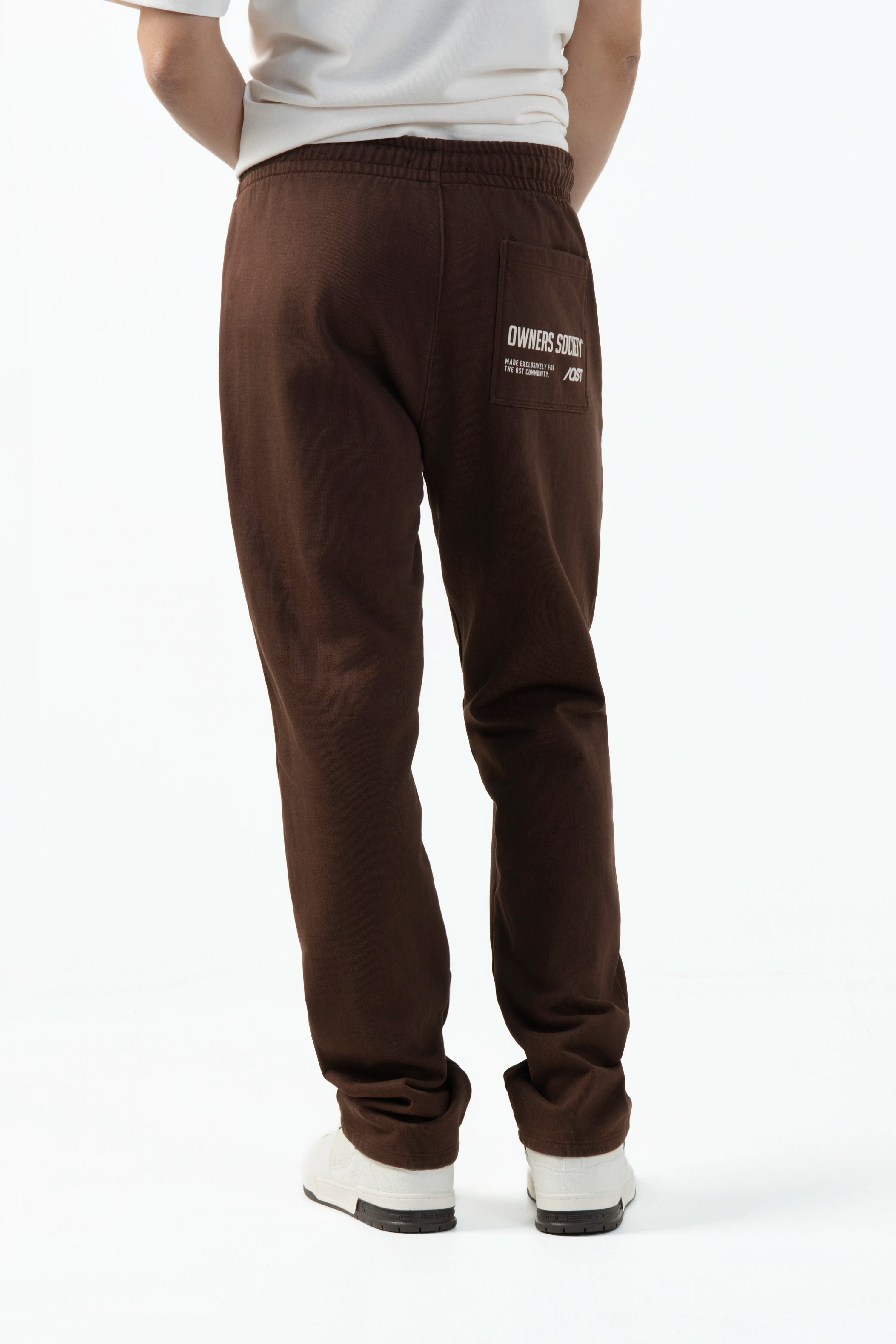 PANTALON SUDADERA COLOR SHAVED CHOCOLATE