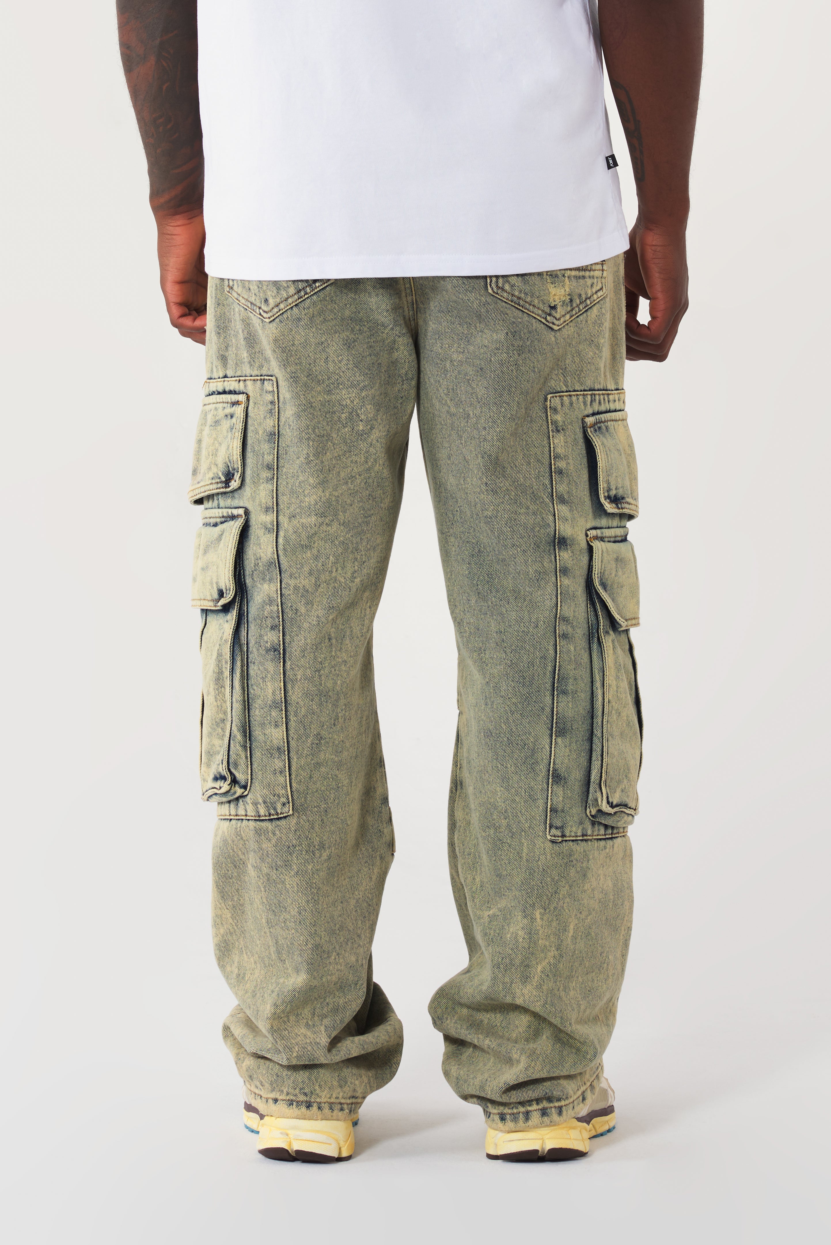 JEAN CARGO COLOR AZUL MEDIO EMPOLVADO - QST