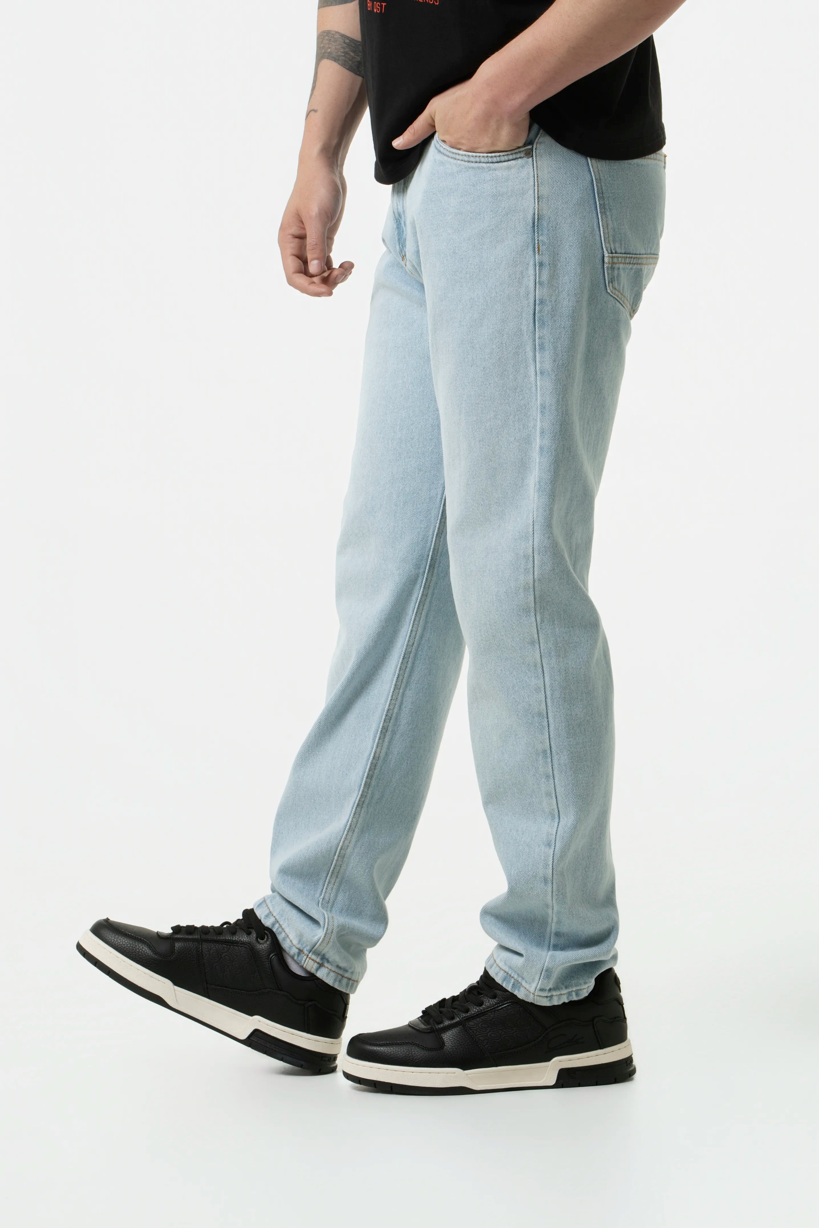 JEAN 5 BOLSILLOS COLOR AZUL CLARO