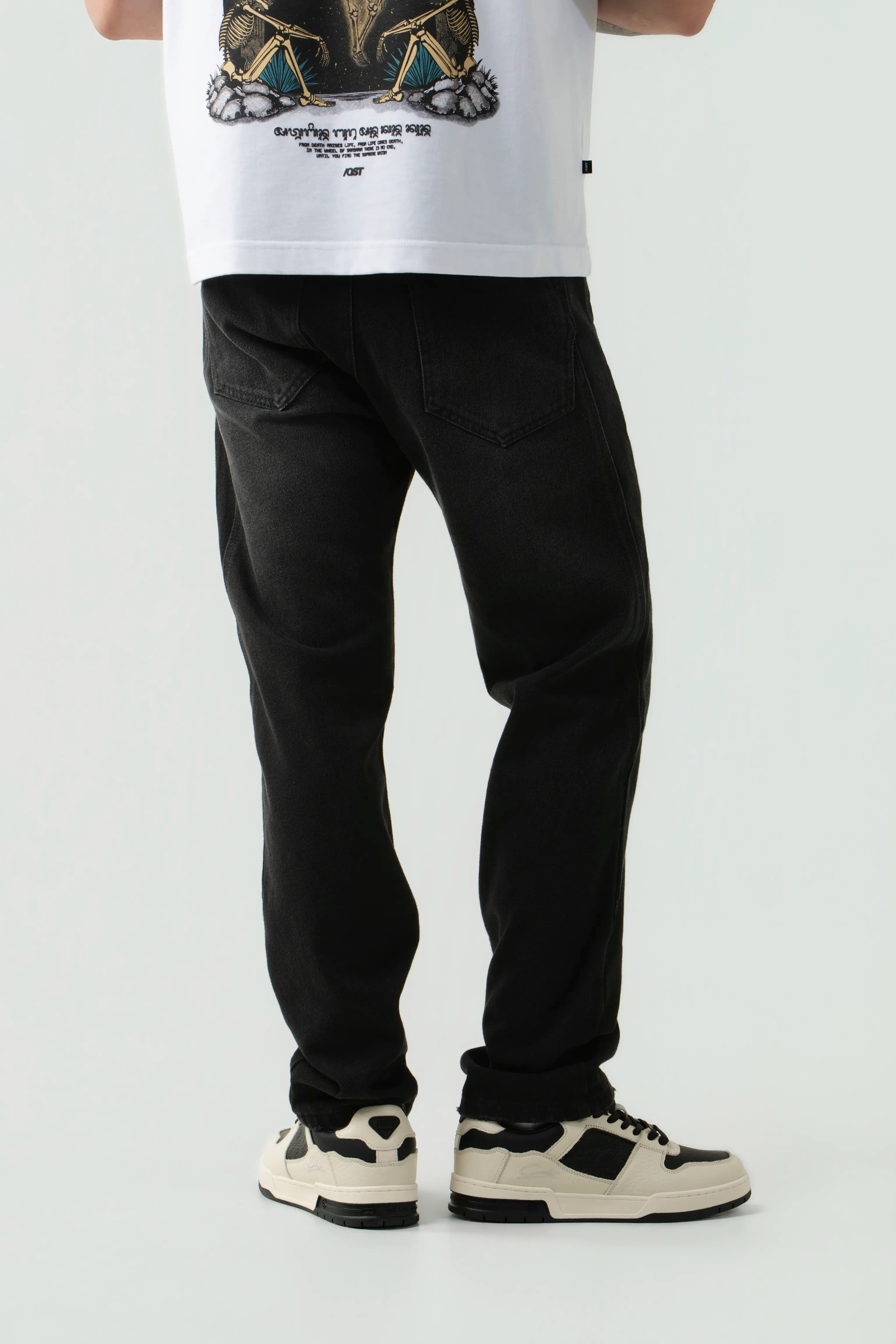 JEAN 5 BOLSILLOS COLOR NEGRO