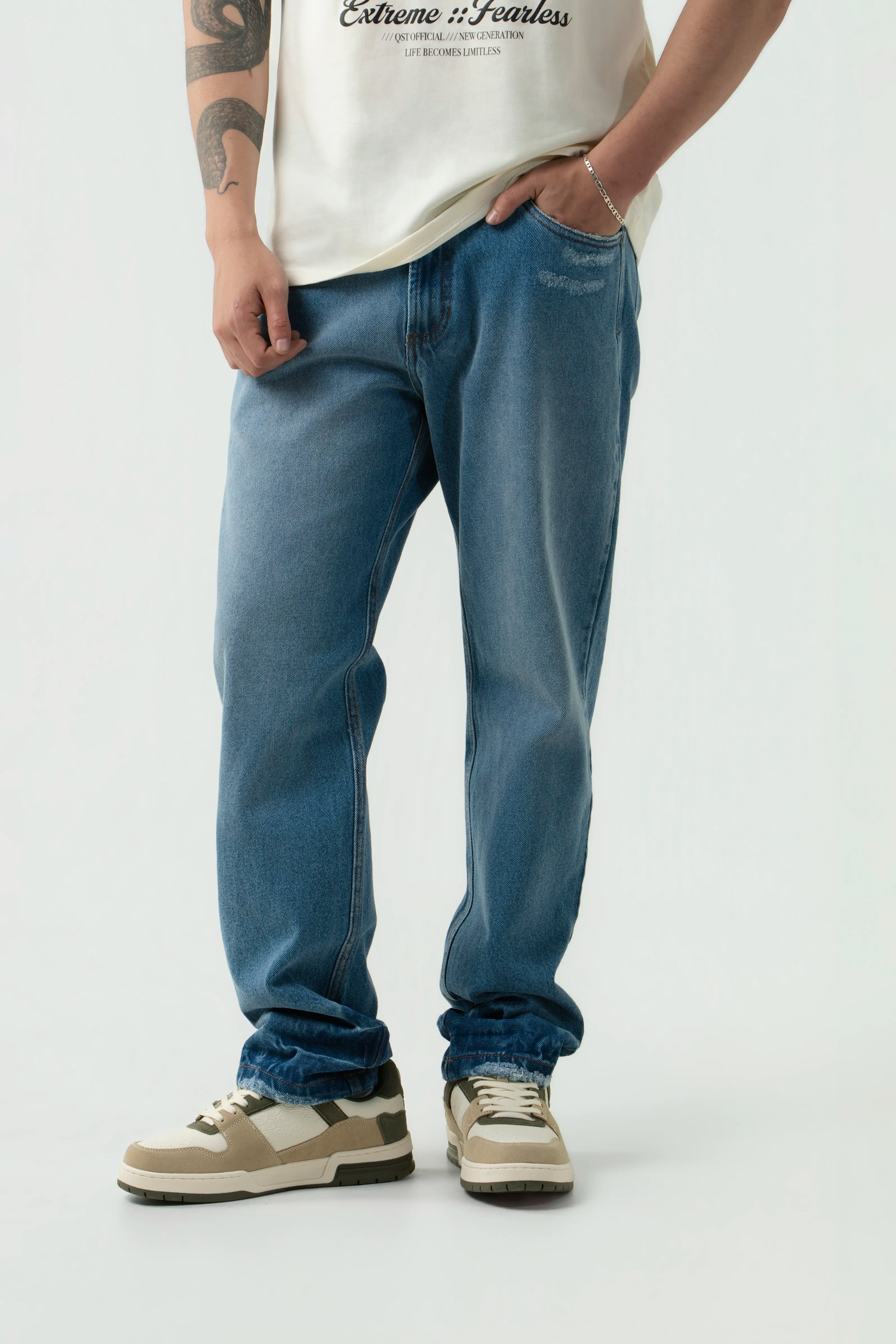 JEAN 5 BOLSILLOS COLOR AZUL CLARO
