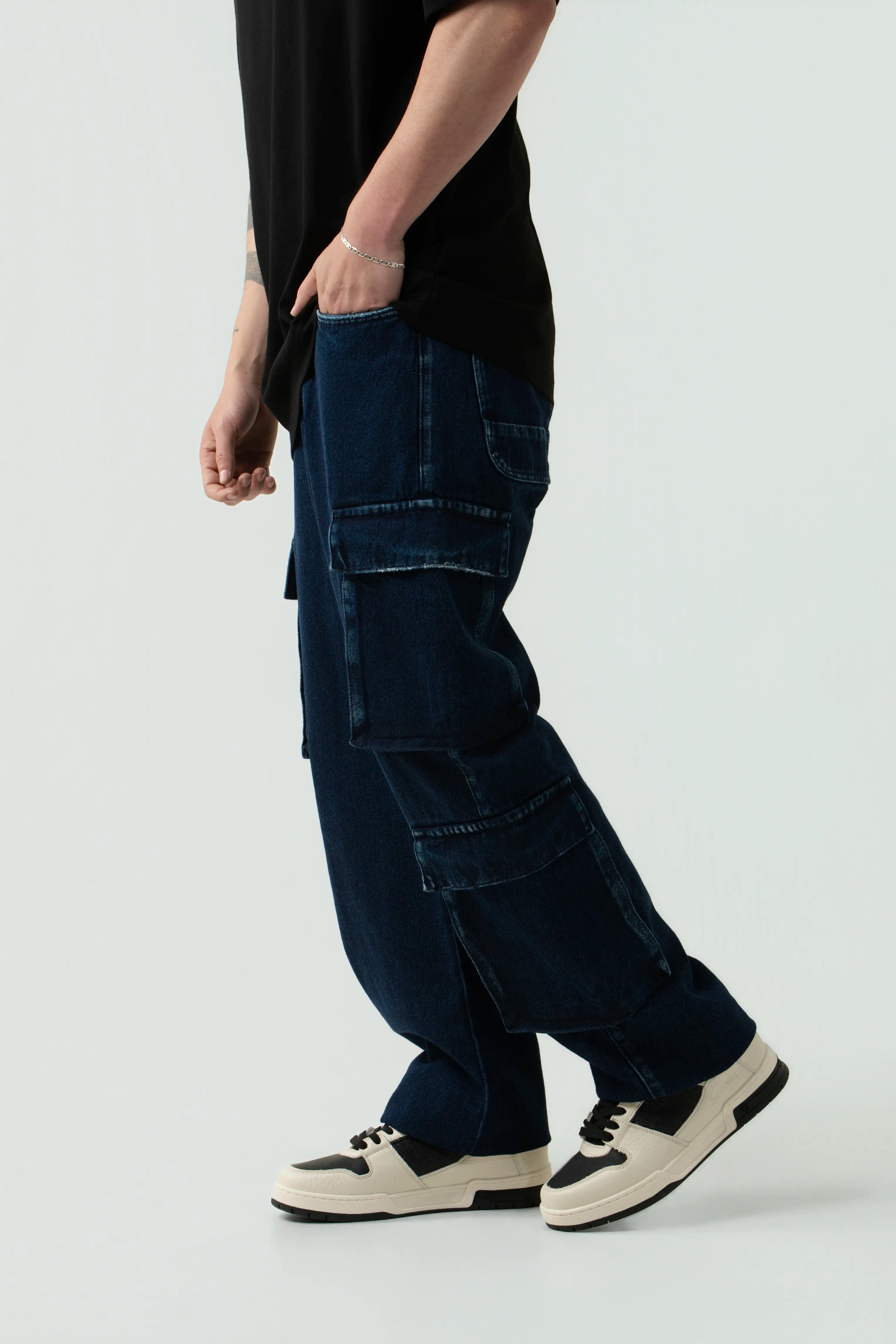 JEAN CARGO COLOR AZUL OSCURO
