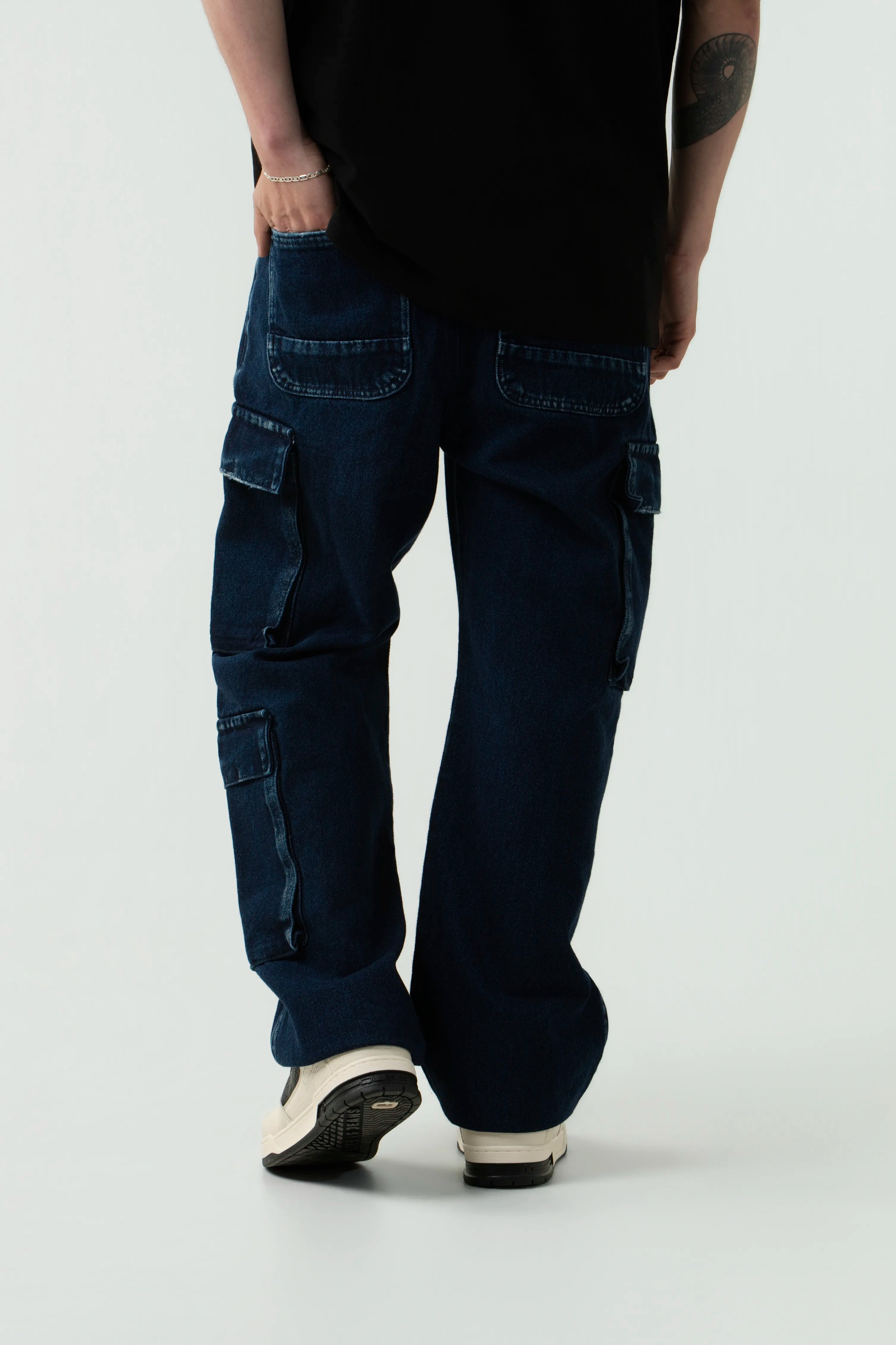 JEAN CARGO COLOR AZUL OSCURO