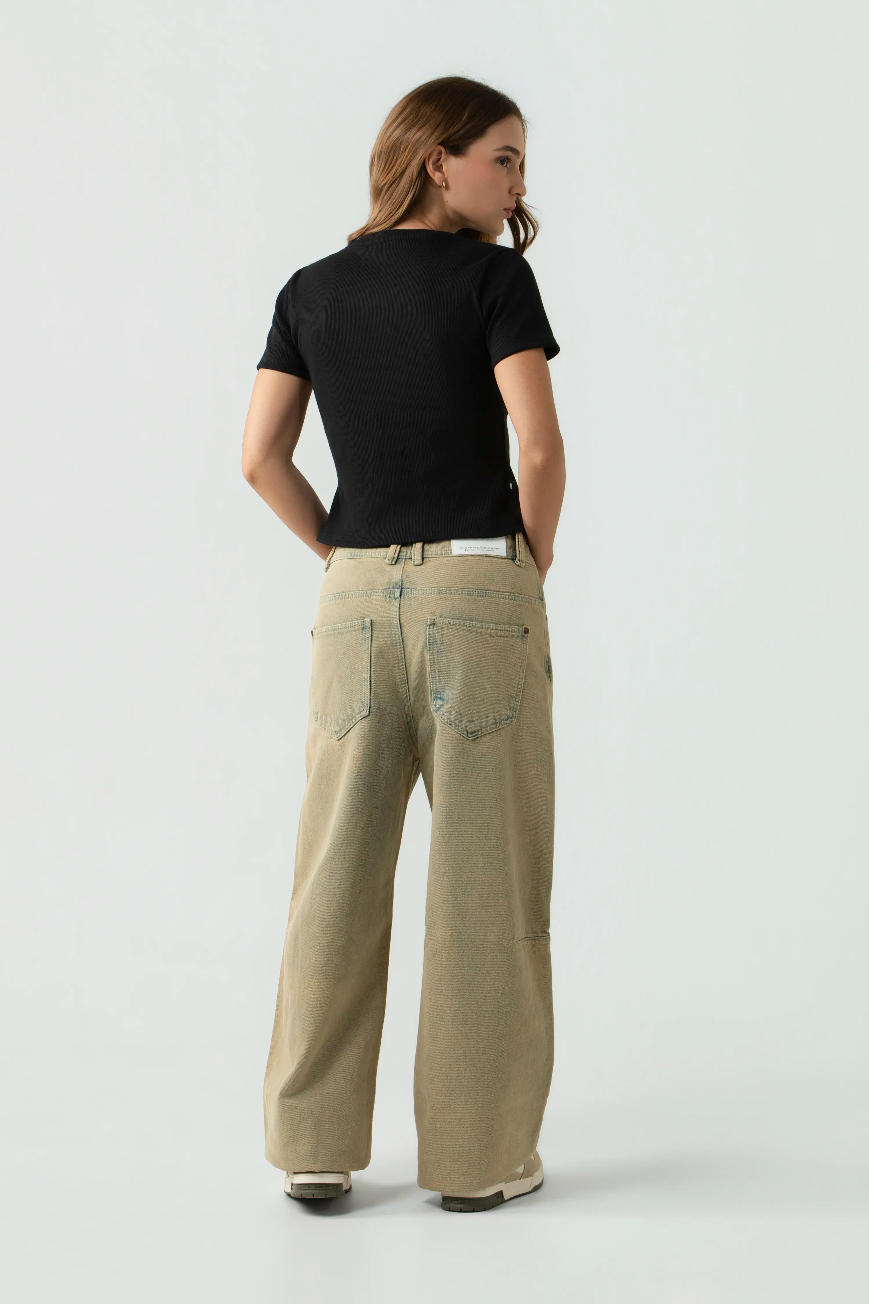 JEAN 5 BOLSILLOS COLOR BEIGE