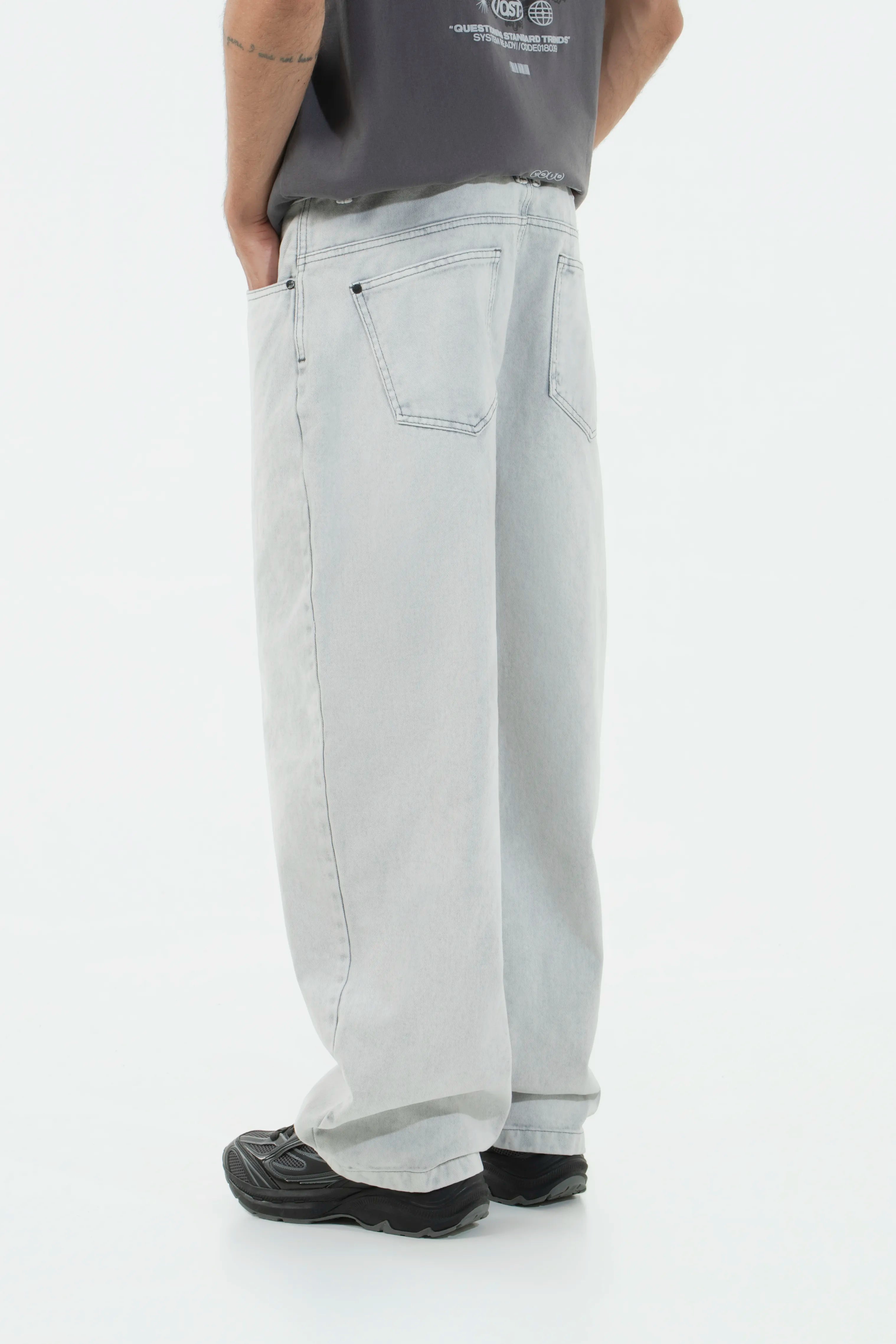 JEAN 5 BOLSILLOS COLOR GRIS CLR