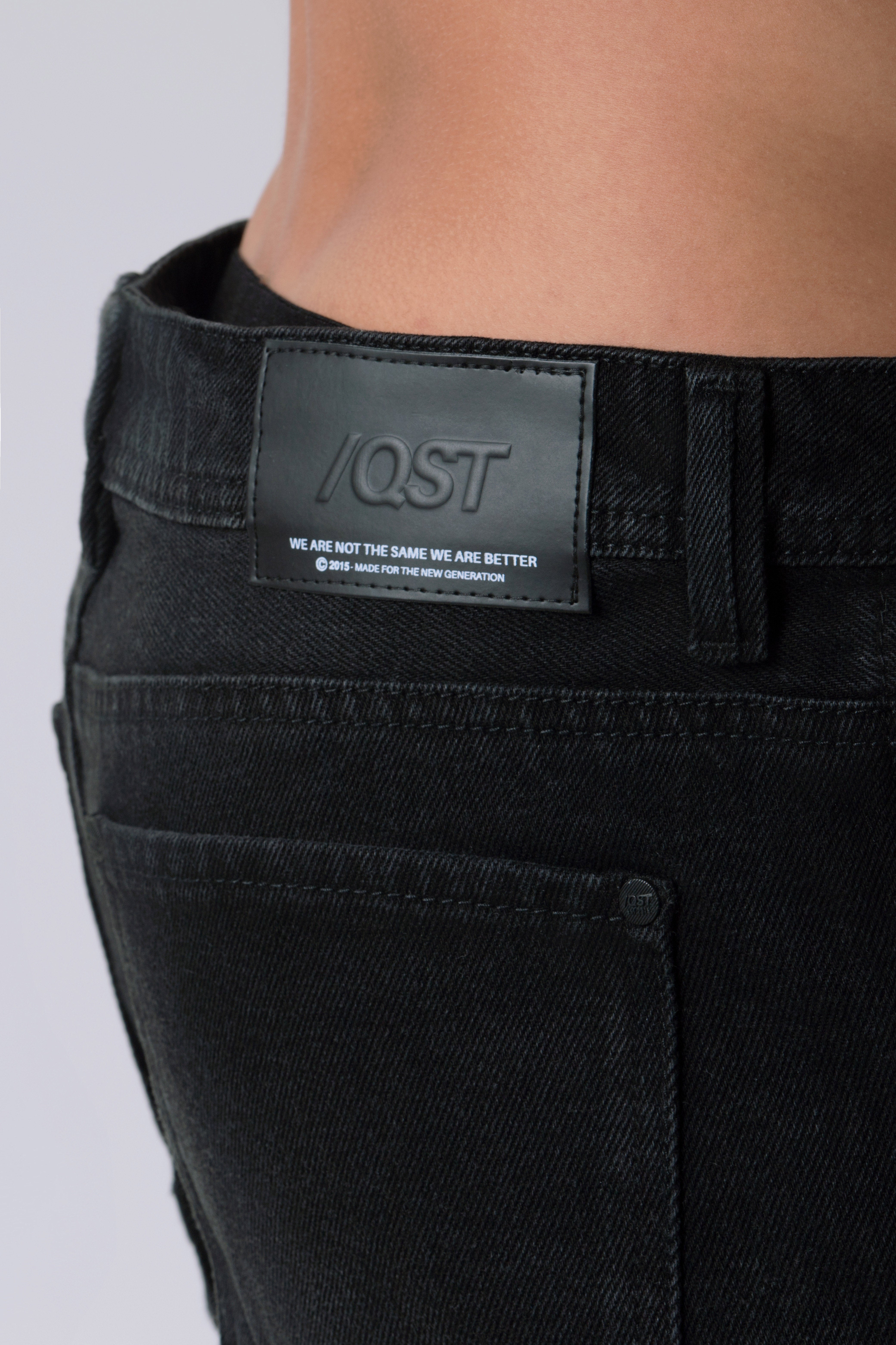 JEAN 5 BOLSILLOS COLOR NEGRO