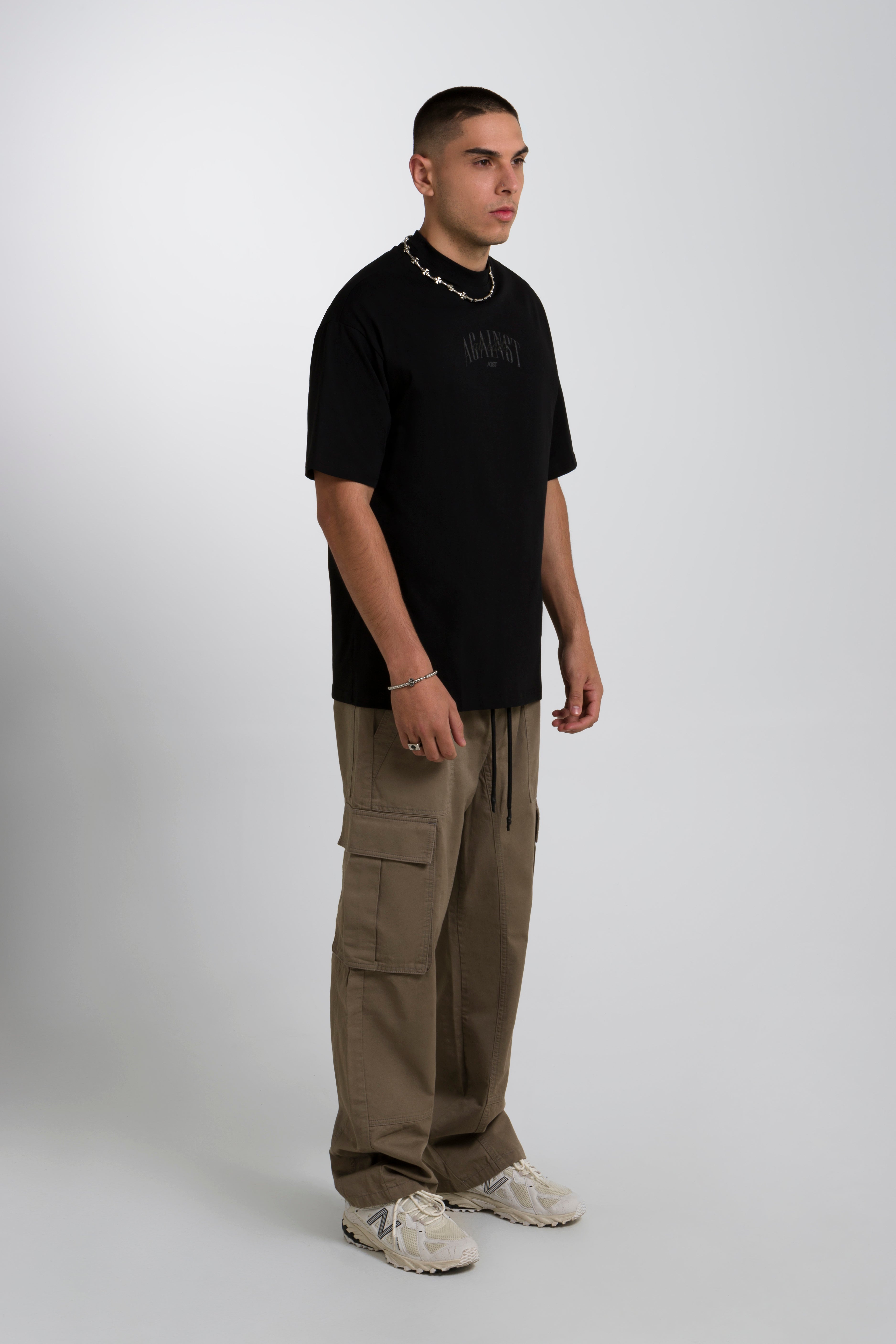 CAMISETA OVERSIZE COLOR NEGRO - QST