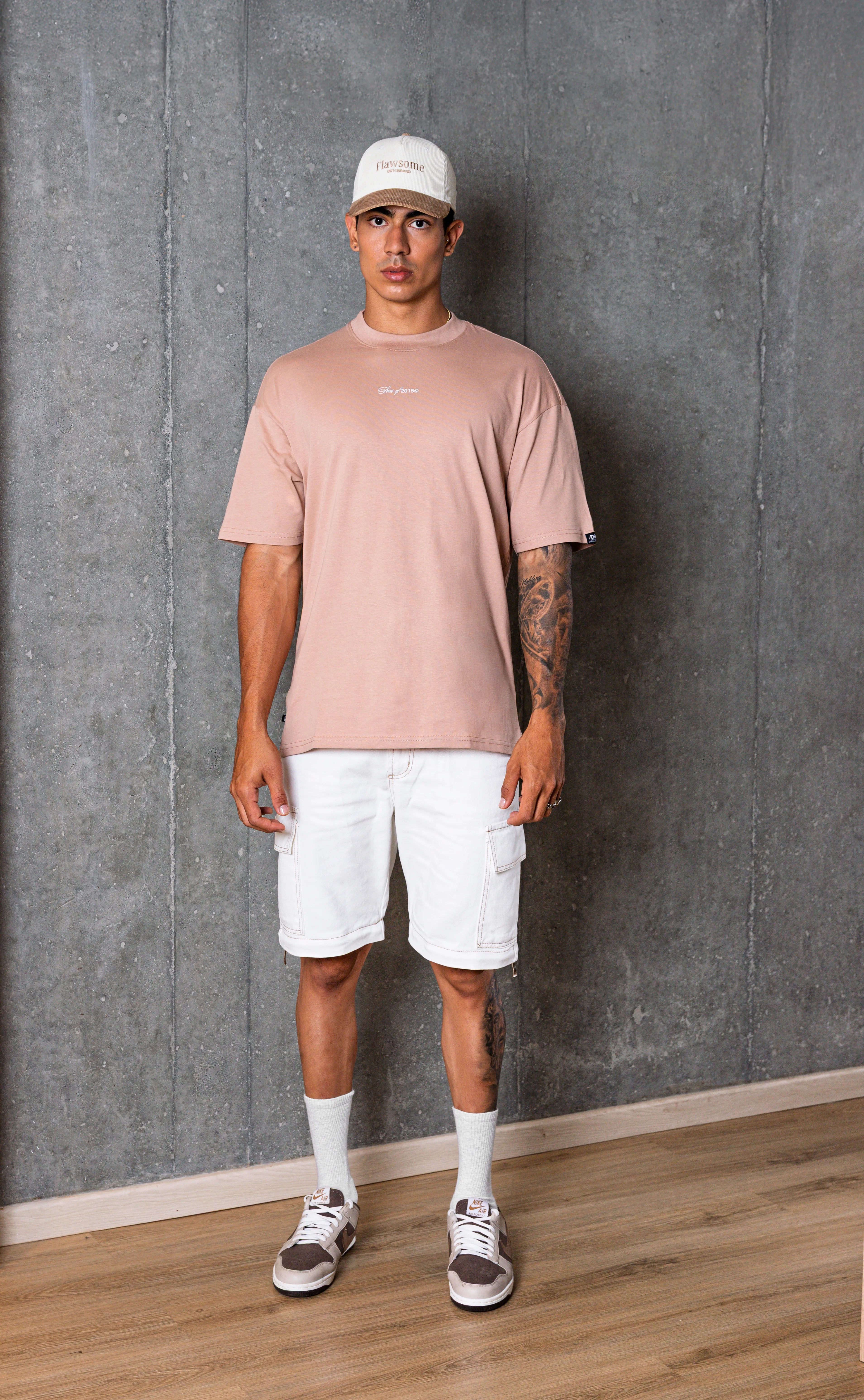 CAMISETA OVERSIZE WARM TAUPE ESTAMPADO BE GENUINE