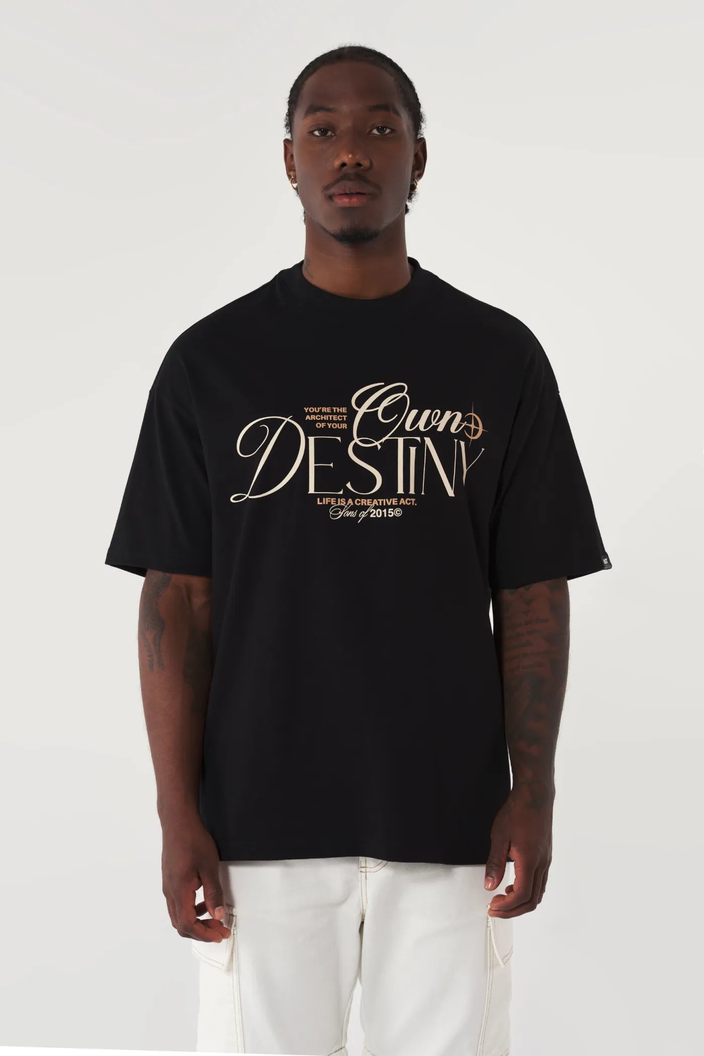 CAMISETA OVERSIZE NEGRO DESTINY