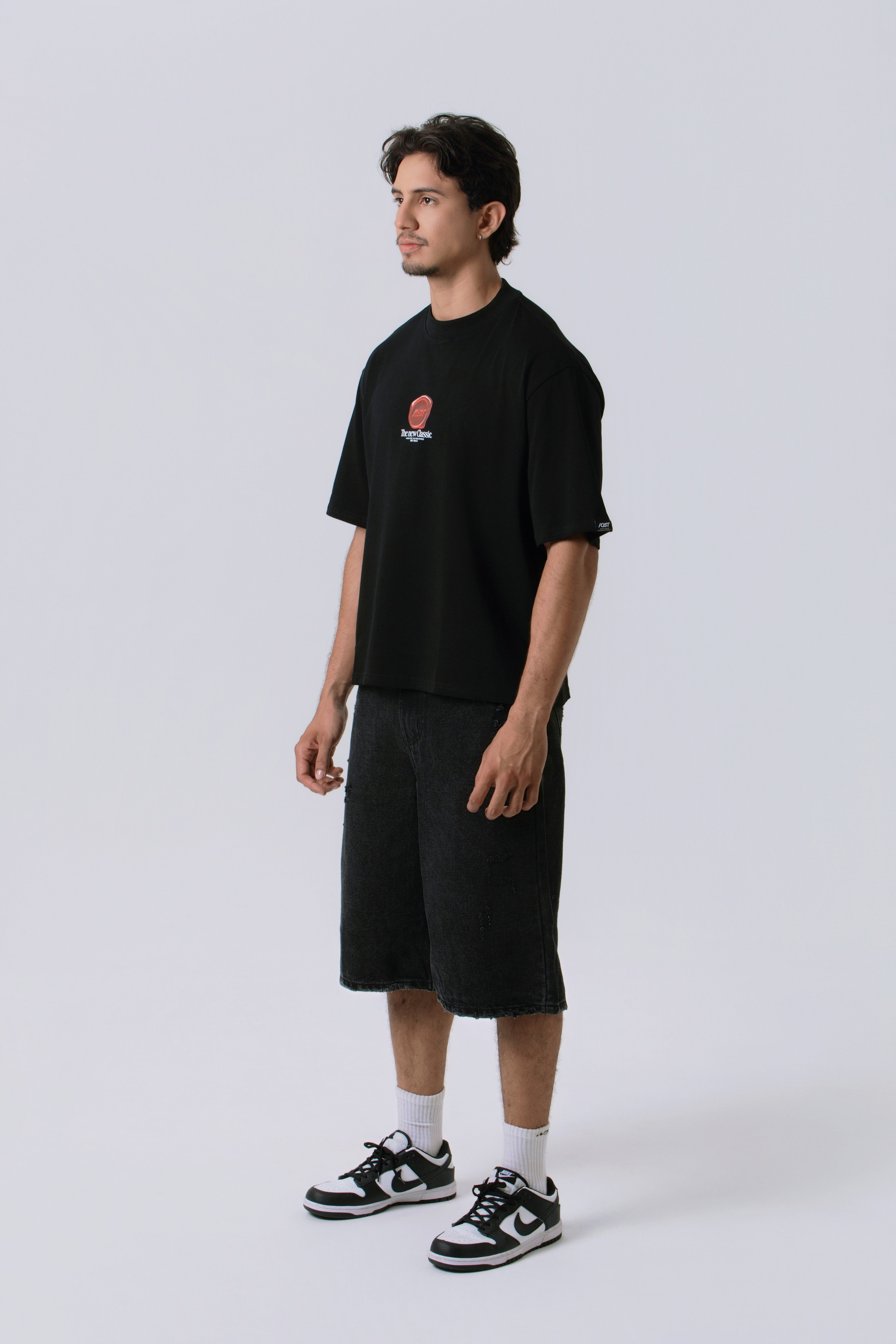 CAMISETA MANGA CORTA COLOR NEGRO