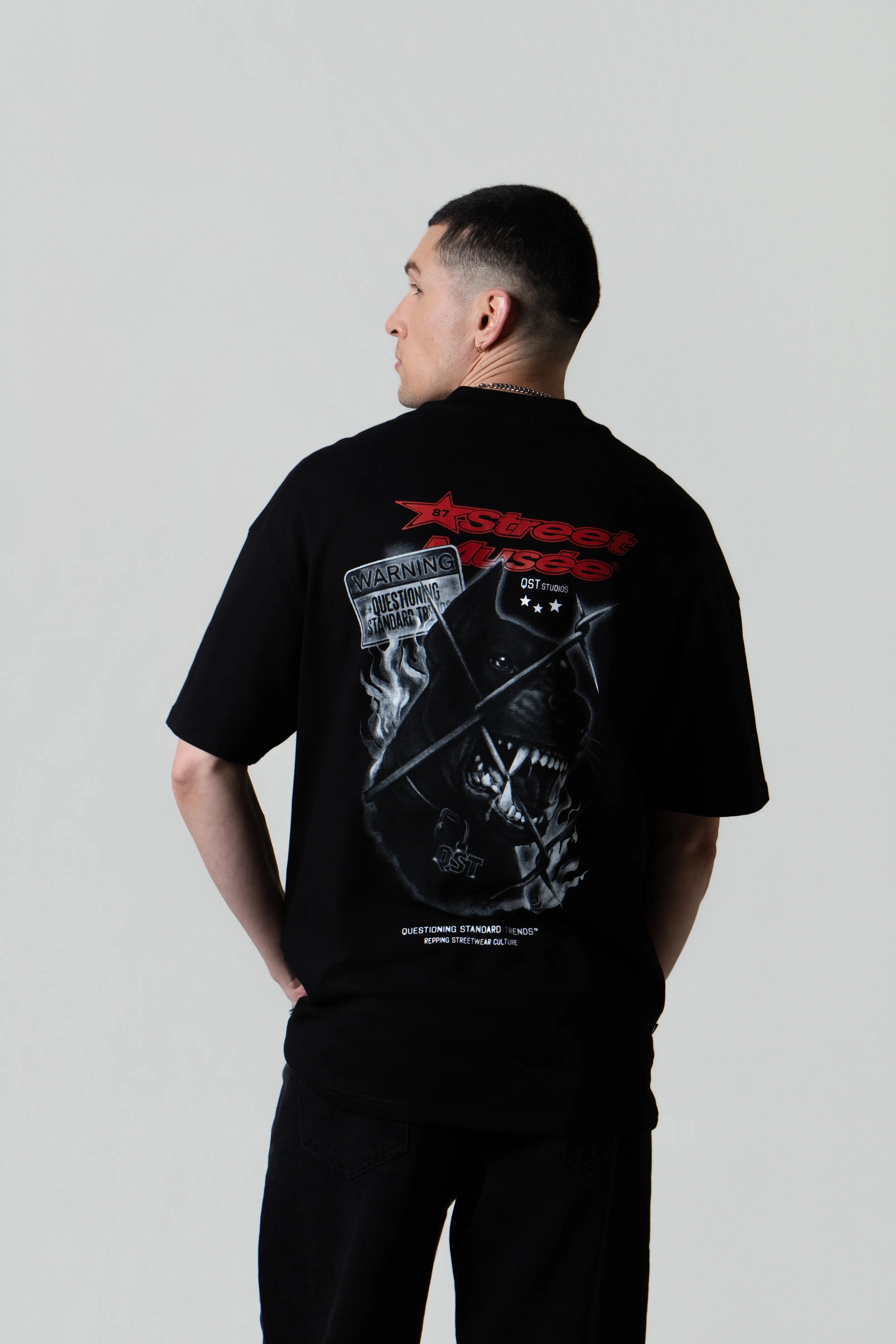 CAMISETA MANGA CORTA COLOR NEGRO