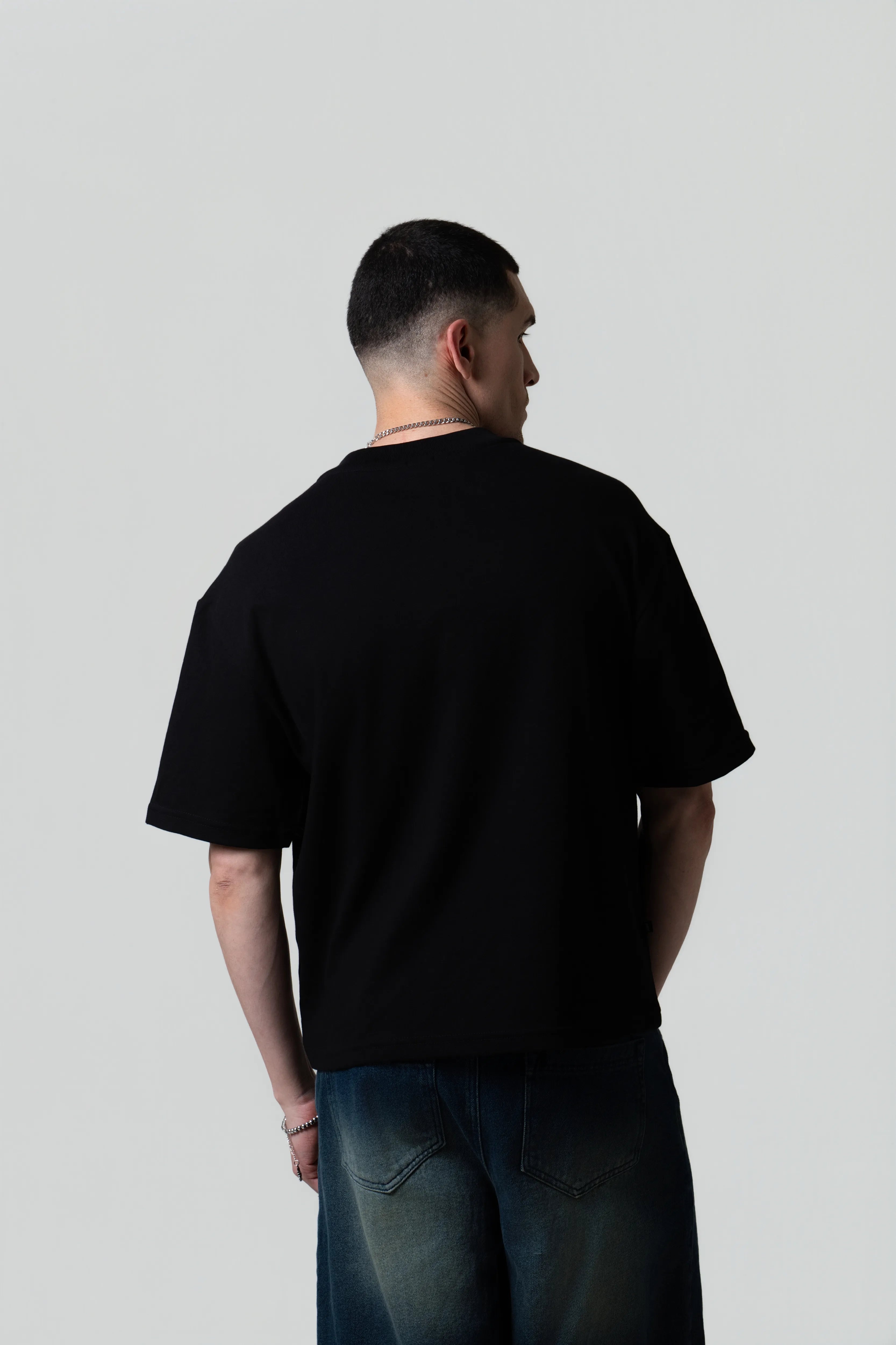 CAMISETA MANGA CORTA COLOR NEGRO