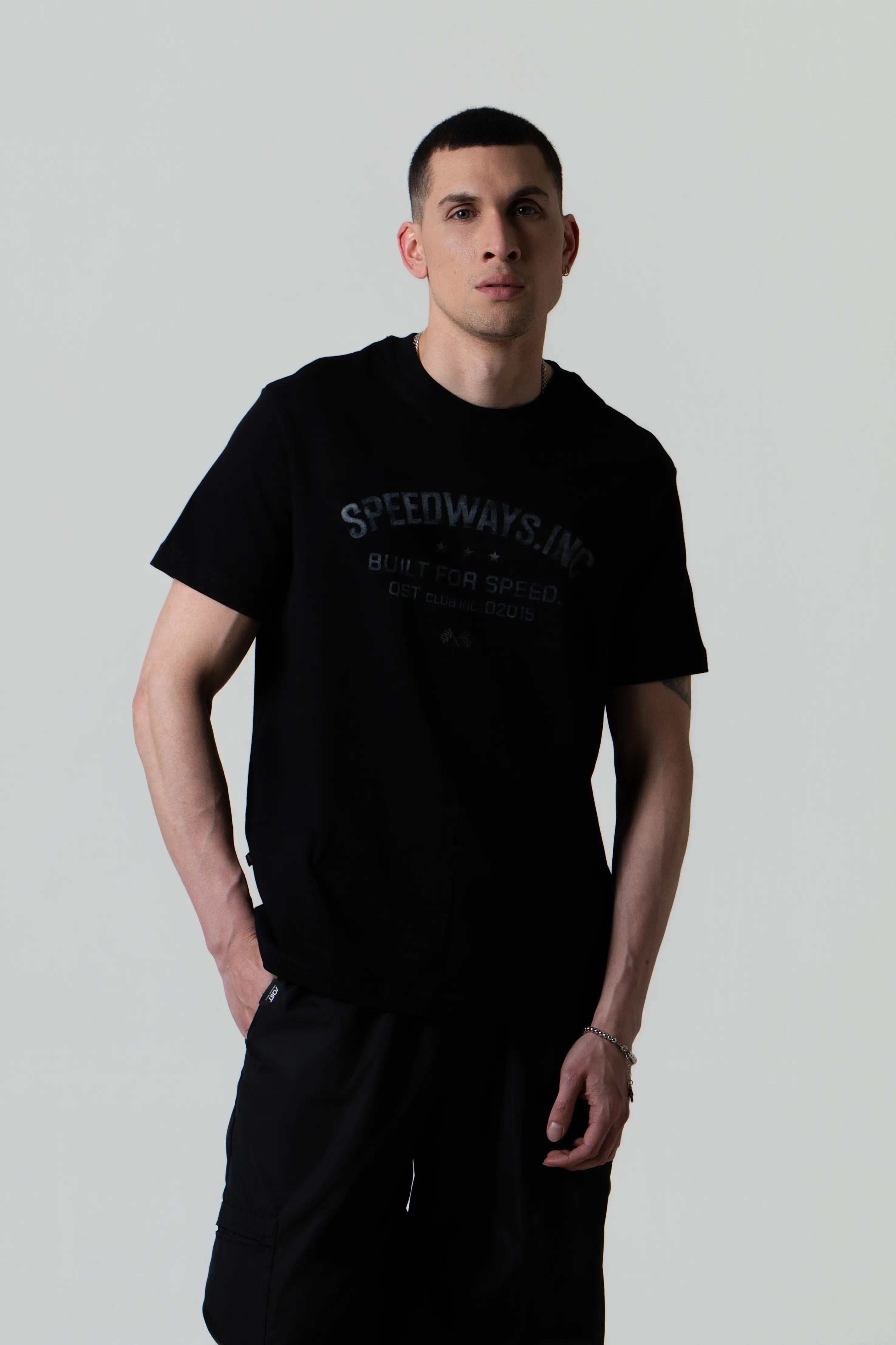 CAMISETA MANGA CORTA COLOR NEGRO