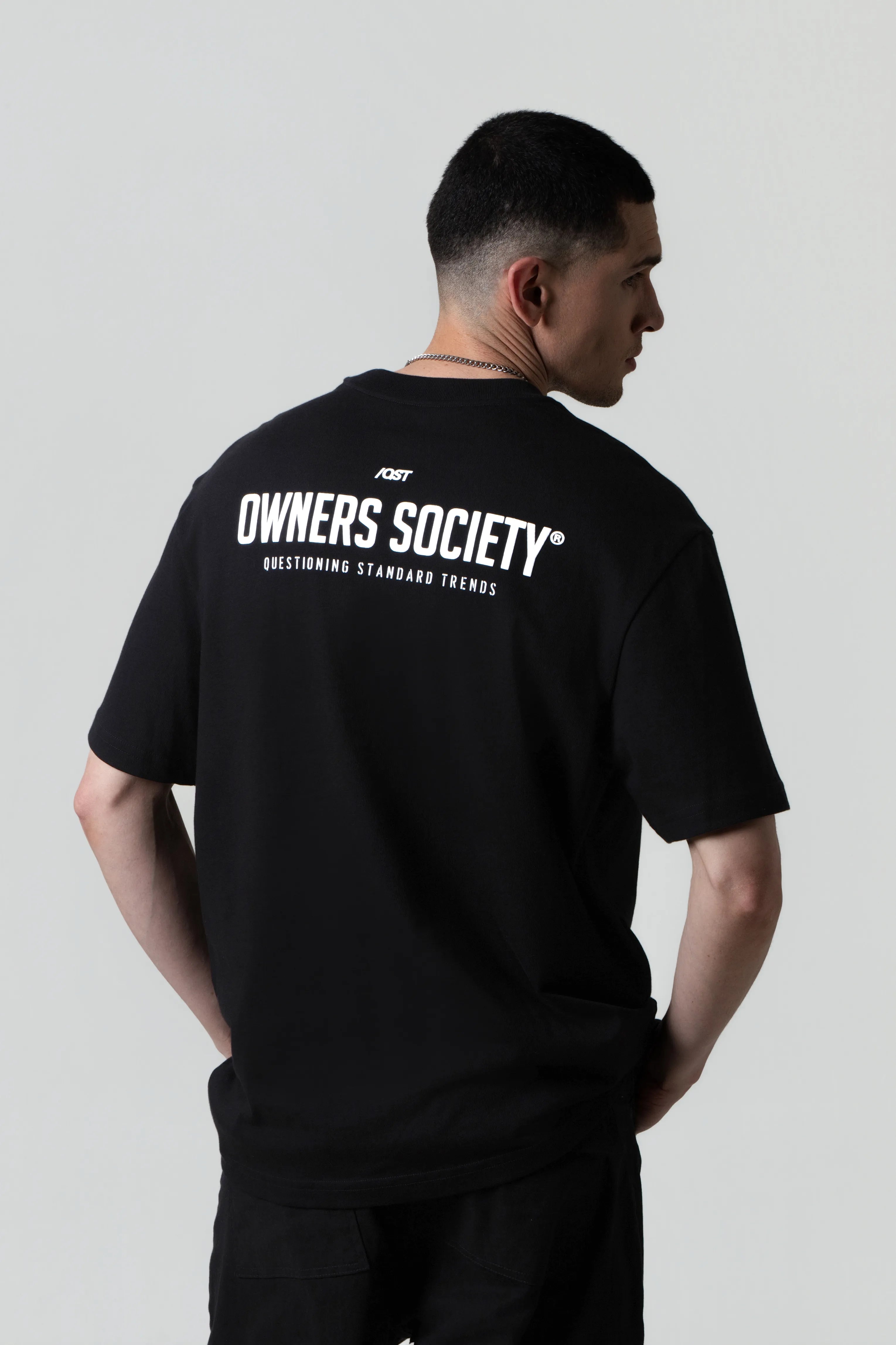 CAMISETA MANGA CORTA COLOR NEGRO