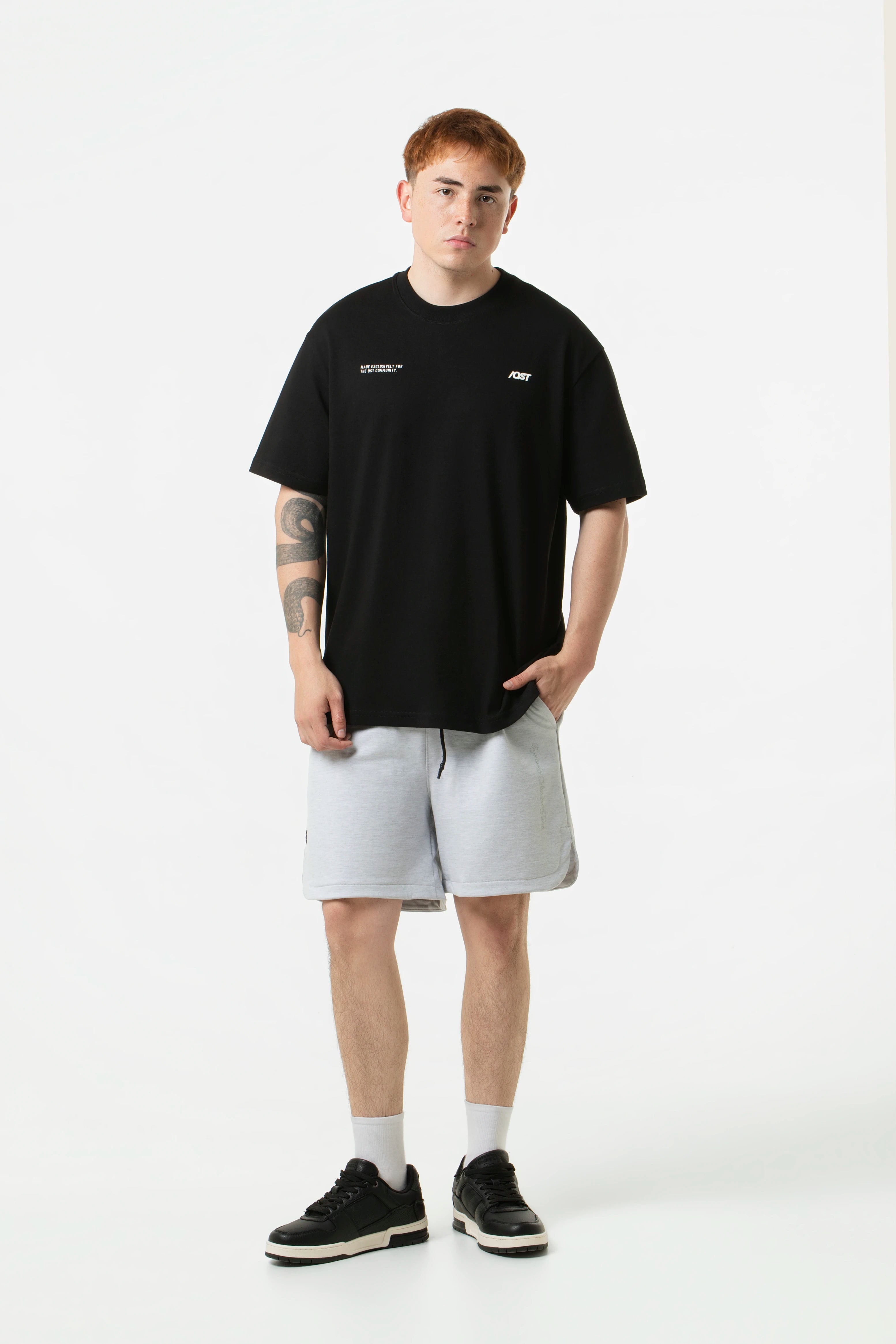 CAMISETA MANGA CORTA COLOR NEGRO - BLANCO