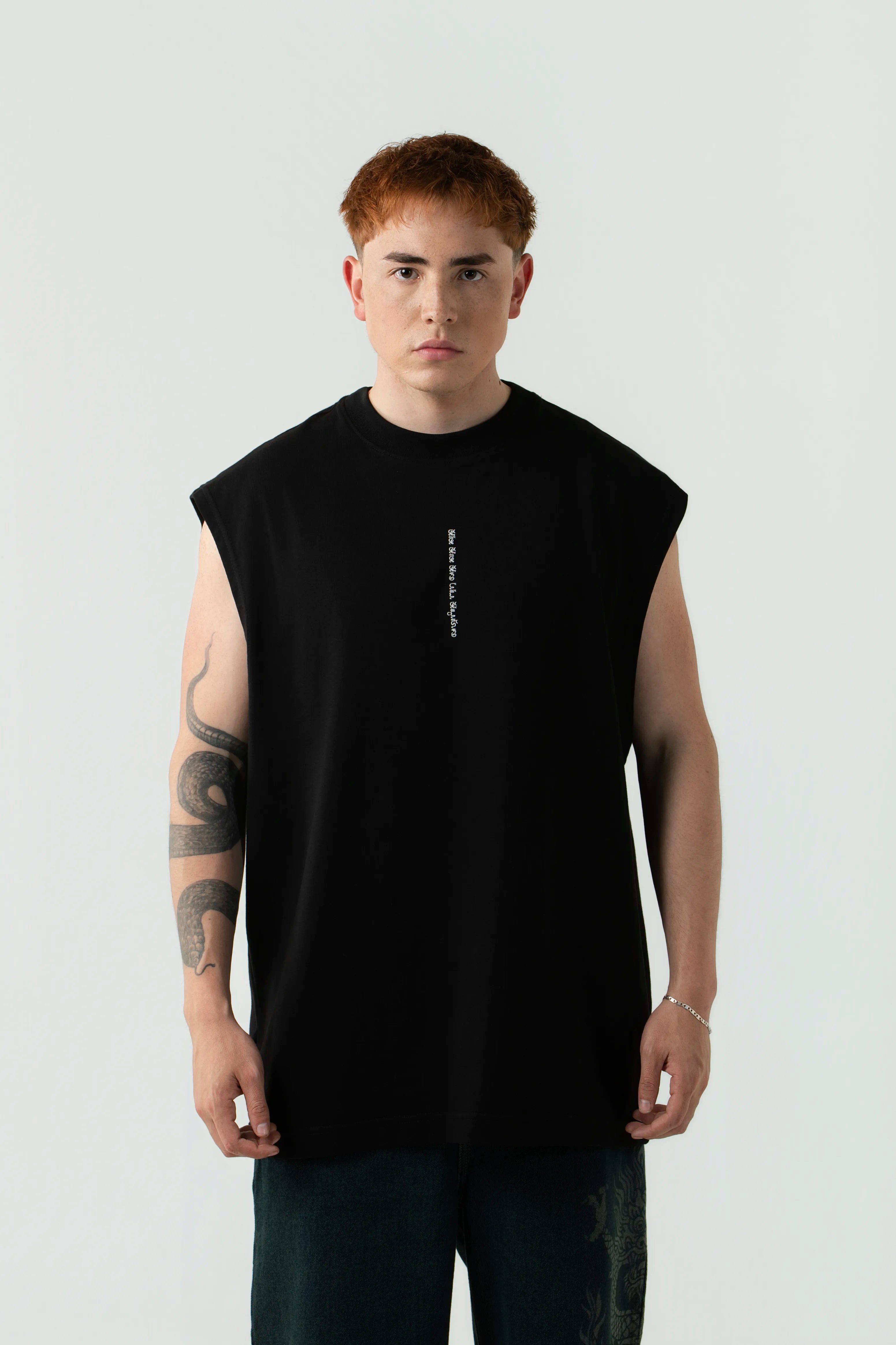 CAMISETA MANGA SISA COLOR NEGRO