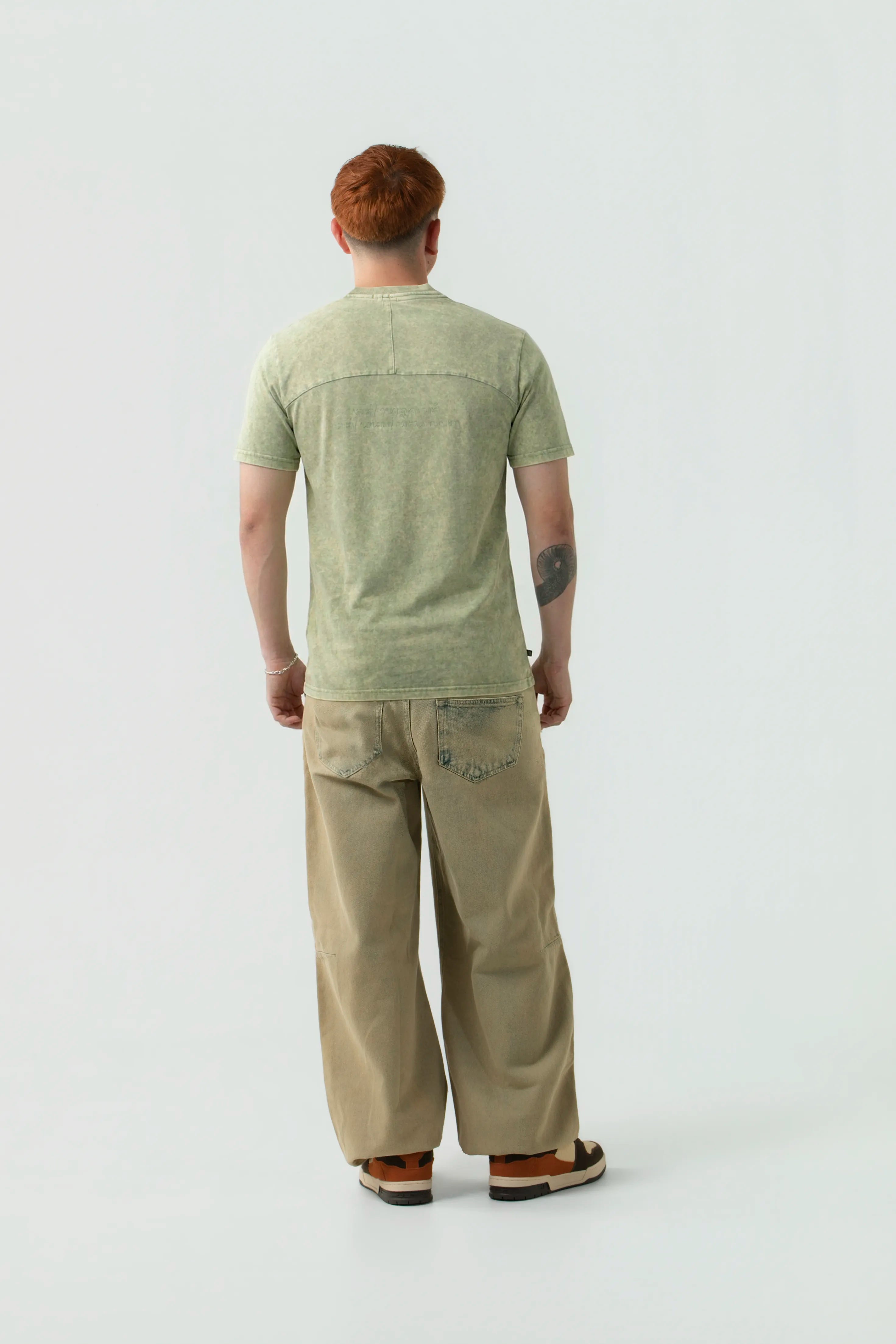 CAMISETA MANGA CORTA COLOR VERDE BOTELLA