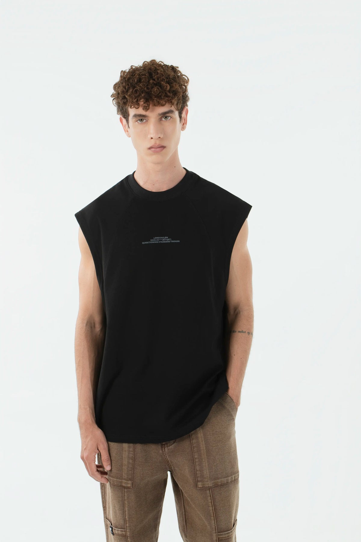 CAMISETA MANGA SISA COLOR NEGRO